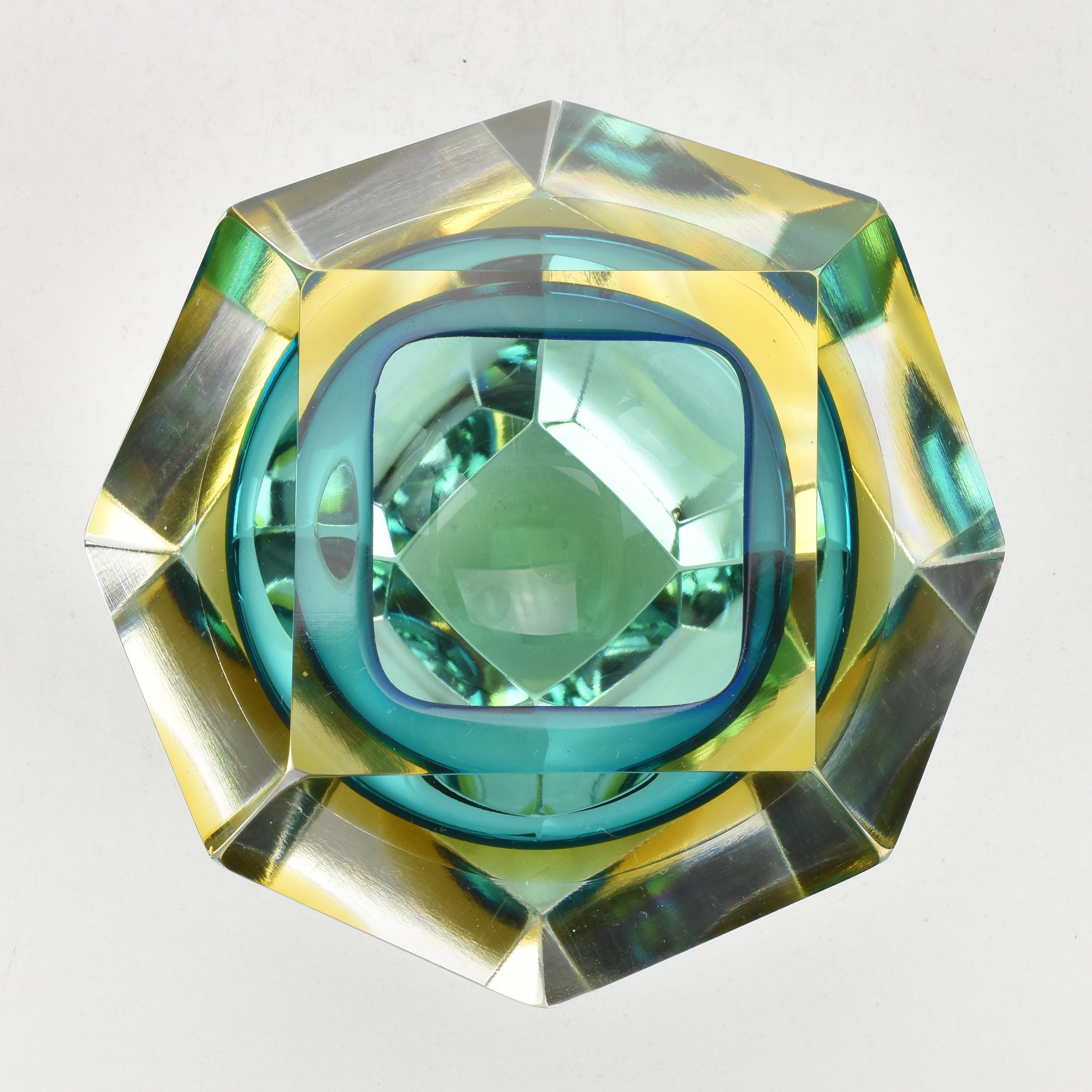 Murano Sommerso Green Yellow & Clear Faceted Block Bowl Dish by Flavio Poli im Zustand „Gut“ im Angebot in Bad Säckingen, DE