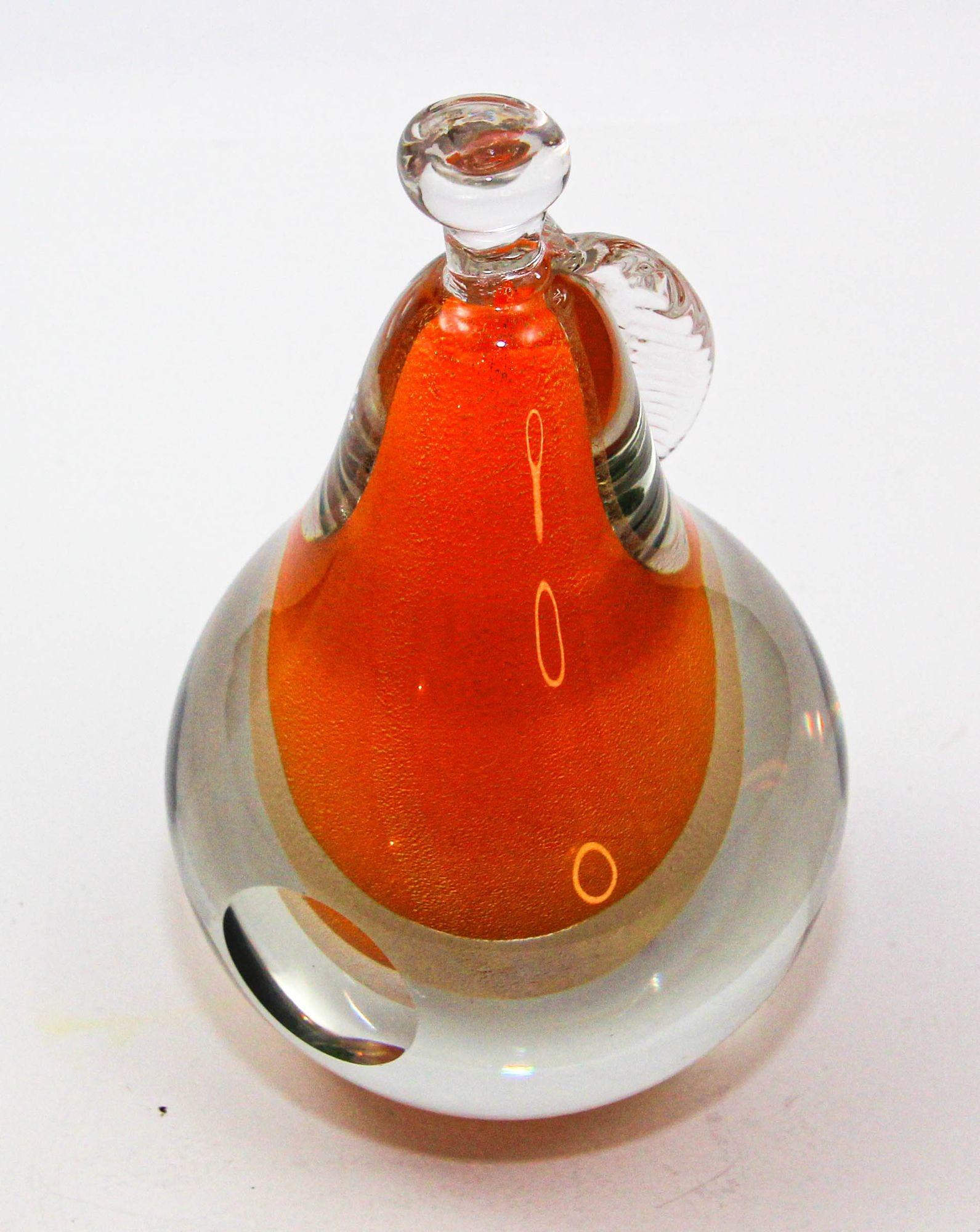 20ième siècle Murano Sommerso Pear by Alfredo Barbini Art Glass Decor 1950s en vente