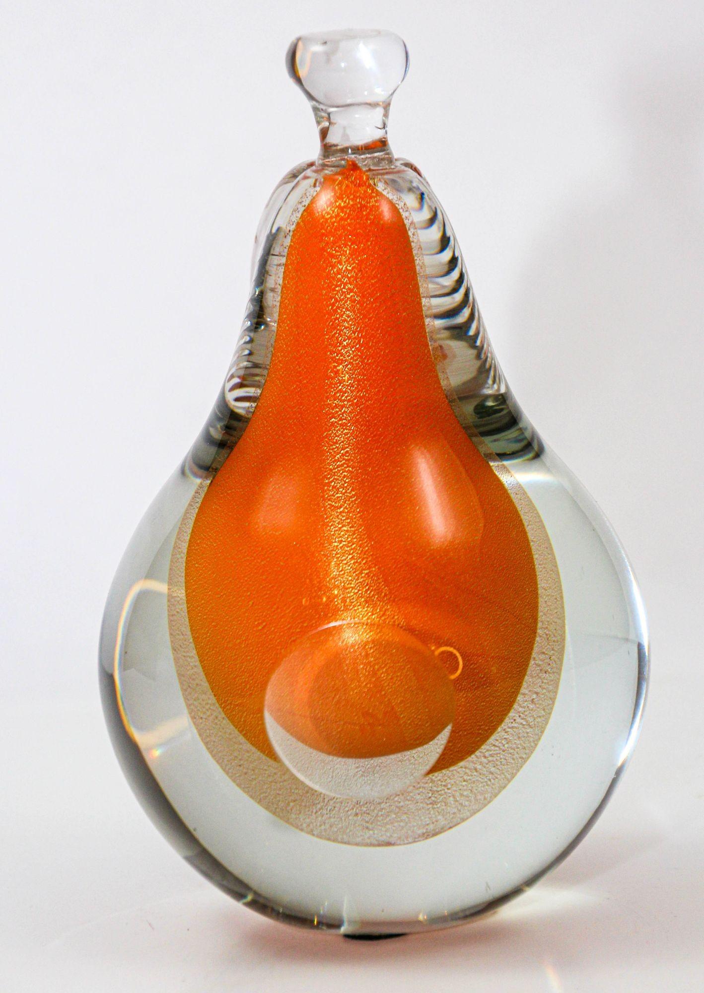 Verre d'art Murano Sommerso Pear by Alfredo Barbini Art Glass Decor 1950s en vente