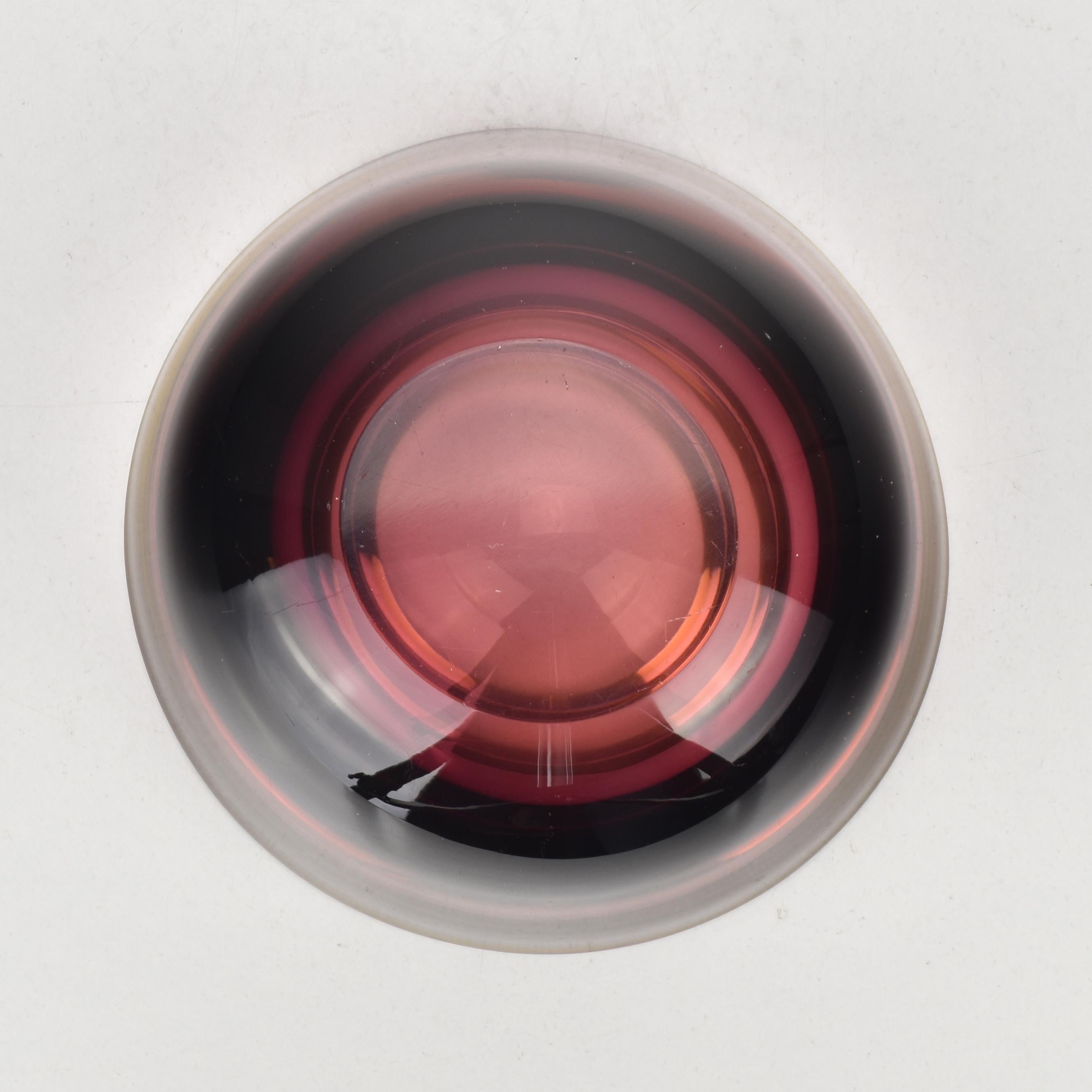 Vetro Ciotola in vetro artistico di Murano Glass Sommerso rosa e ambra di Flavio Poli in vendita