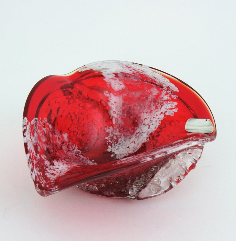 Murano Sommerso Red and Clear Macette Art Glass Bowl / Ashtray In Good Condition For Sale In Barcelona, ES