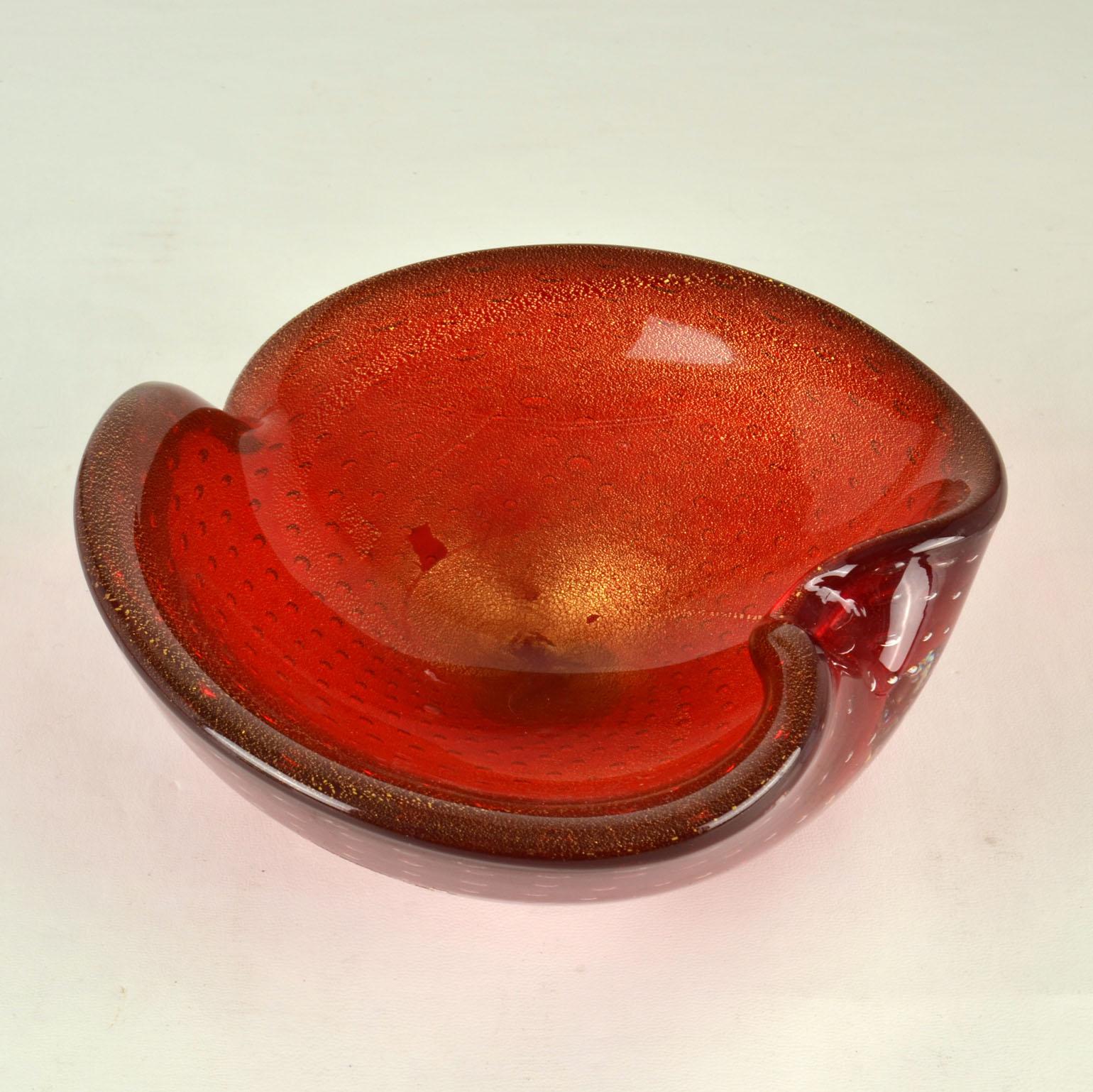 Schale aus rotem Murano Sommerso-Glas mit Blattgold von Flavio Poli für Seguso, Italien 1960 im Angebot 3