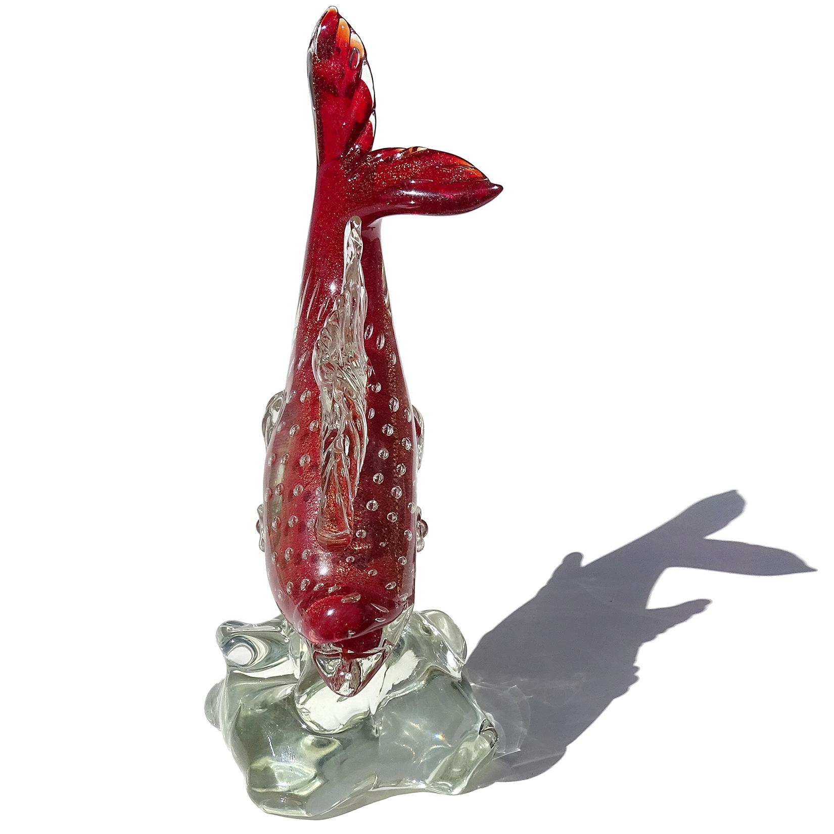 Italienische Fischfigur-Skulptur aus Murano Sommerso-Kunstglas in Rot mit Goldflecken und Blasenform aus Muranoglas (Glas) im Angebot