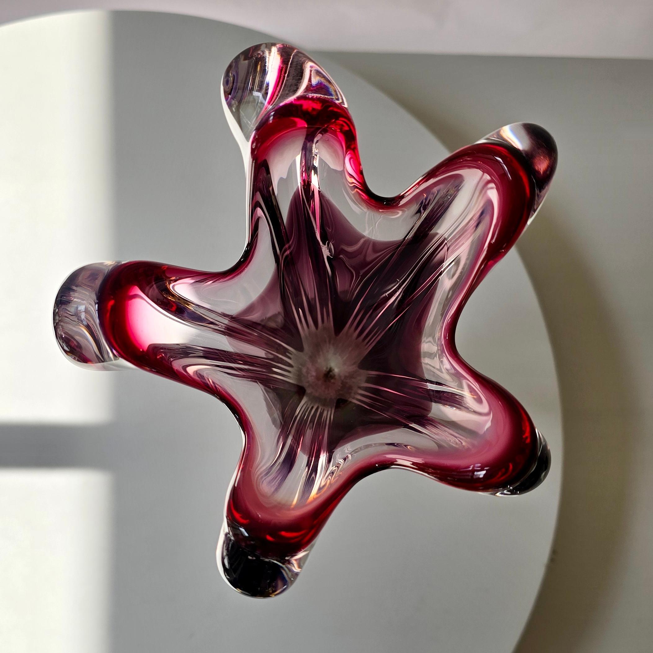 20th Century Murano Sommerso Ruby Red Glass Vase with Five Lobes, Italy, 1960s For Sale
