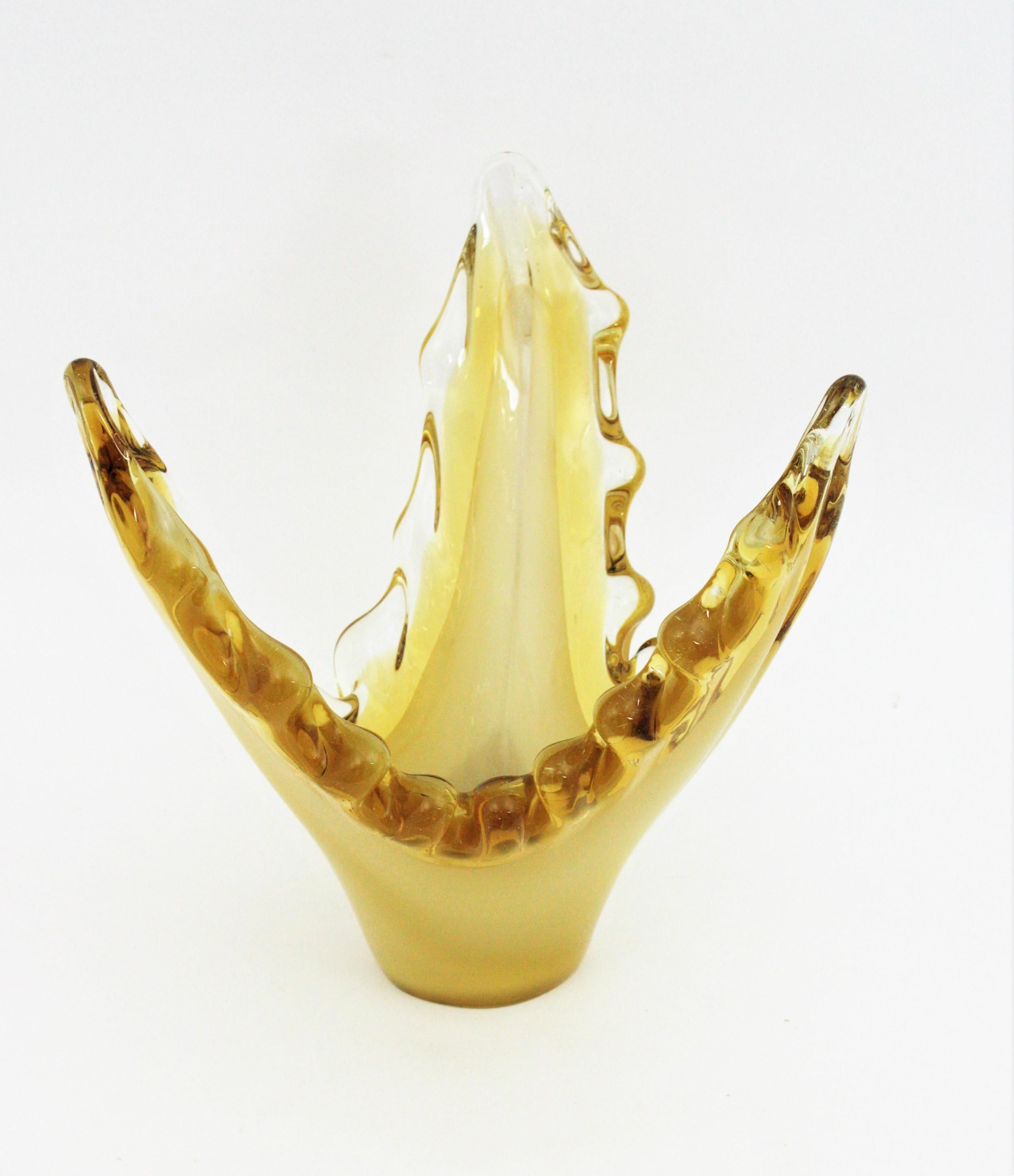 Mid-Century Modern Murano Sommerso Yellow Clear Art Glass Scalloped Centerpiece Vase  For Sale
