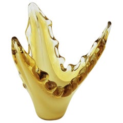 Murano Sommerso Scalloped Centerpiece Vase in Yellow, Amber and Clear Glass