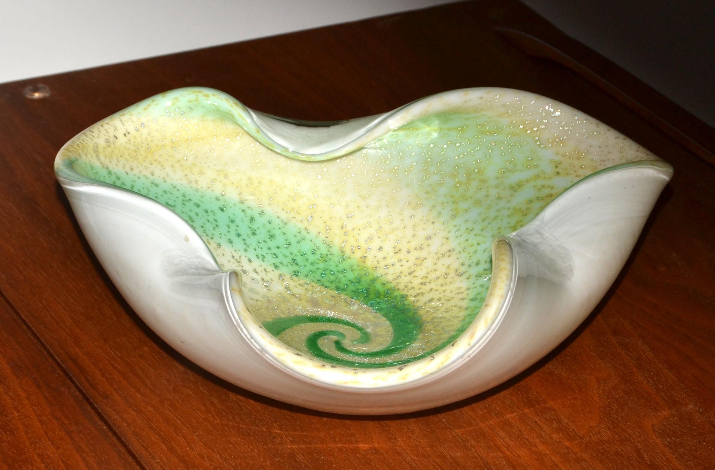 Murano Sommerso Triple Cased Green Swirl White Beige Gold Dust Glass Bowl Italy For Sale 3