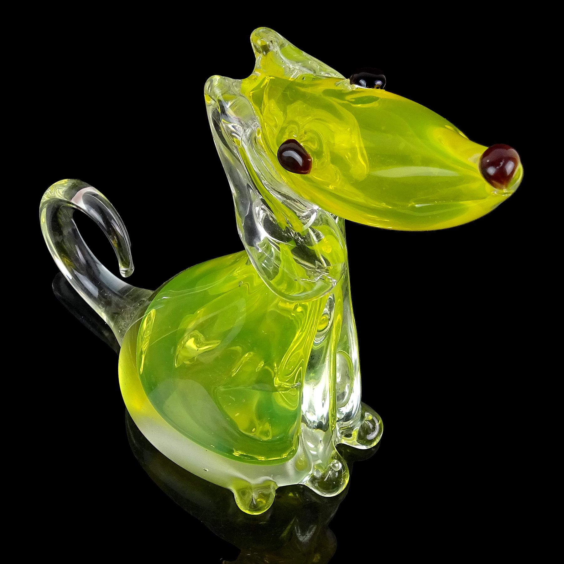 Murano Glass Sommerso Giallo Whippet Levriero Cane Cucciolo Arte Italiana Scultura in vetro In condizioni buone in vendita a Kissimmee, FL