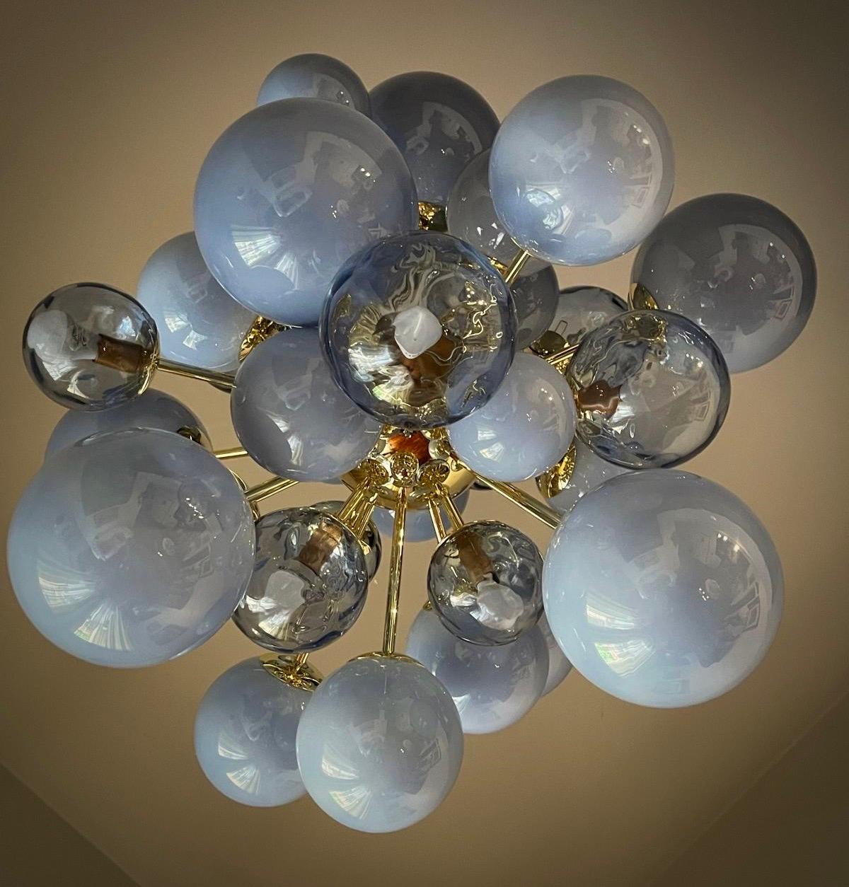Murano Sputnik Pastel Light Blu Midcentury Chandelier and Pendant, 2000 (21. Jahrhundert und zeitgenössisch) im Angebot