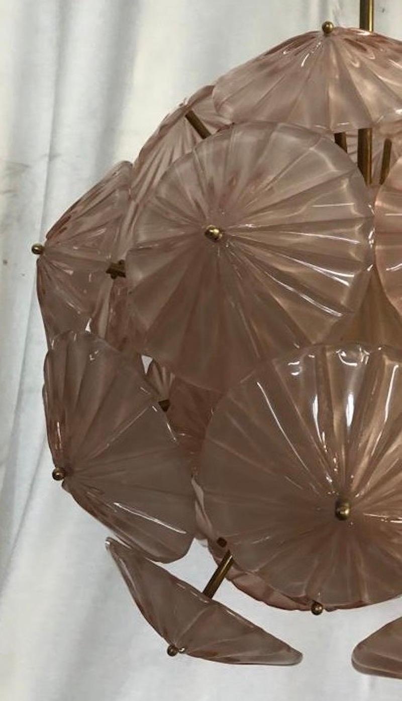 Italiano Lampadario di Murano Sputnik in vetro artistico color rosa del Medioevo, 2000 in vendita