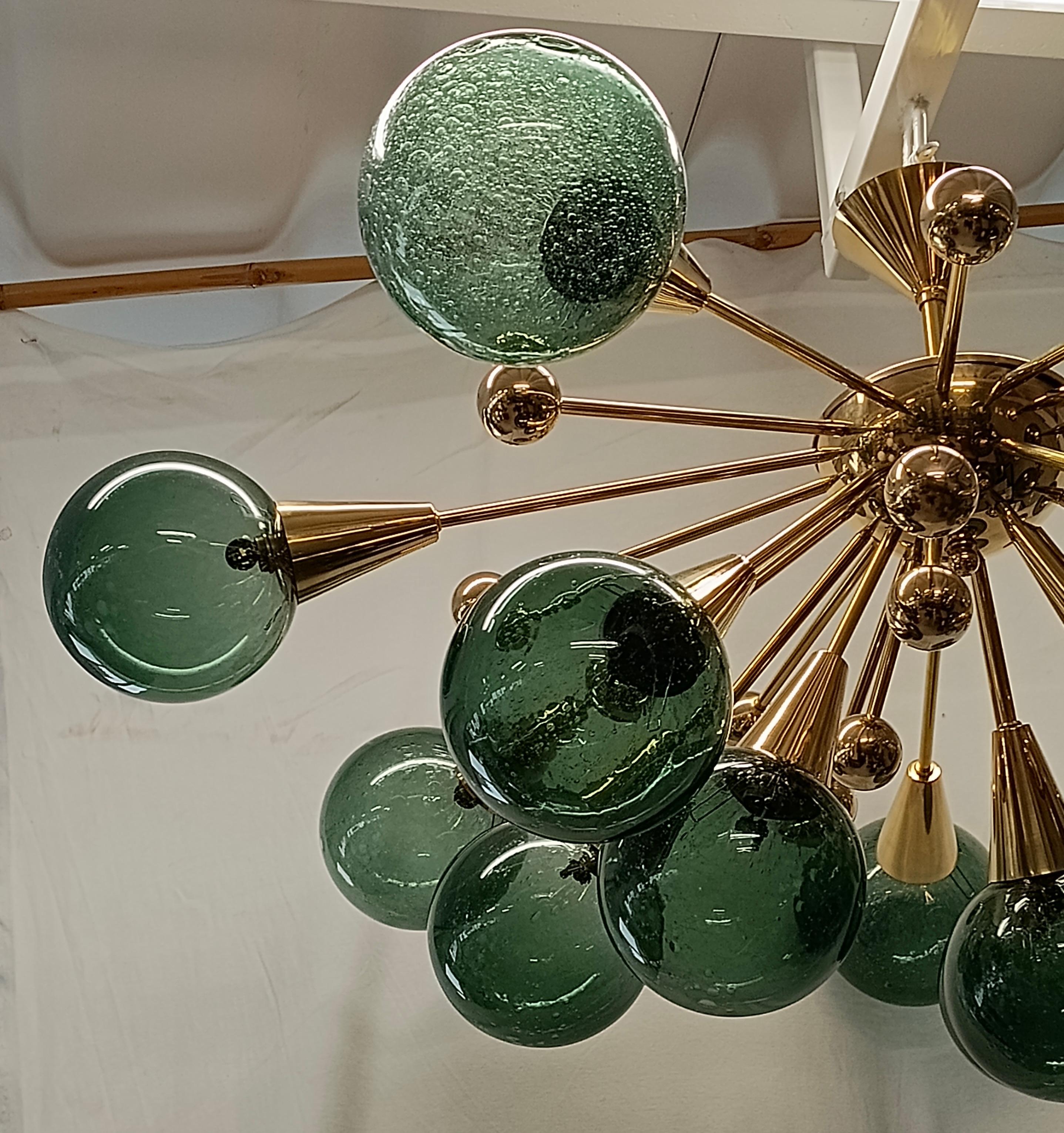 Mid-Century Modern Murano Sputnik Spherical Green Glass and Brass Chandelier, 1990 For Sale