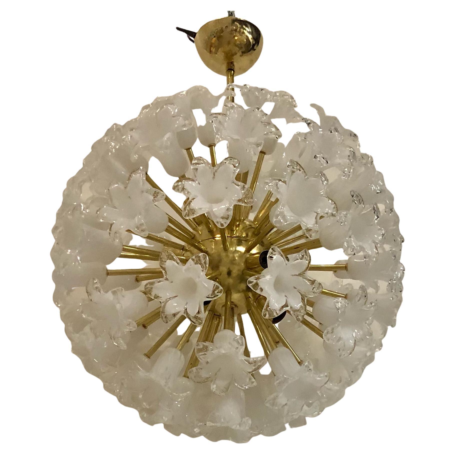 Murano Sputnik White Flowers Art Glass Midcentury Chandelier, 1980 For Sale