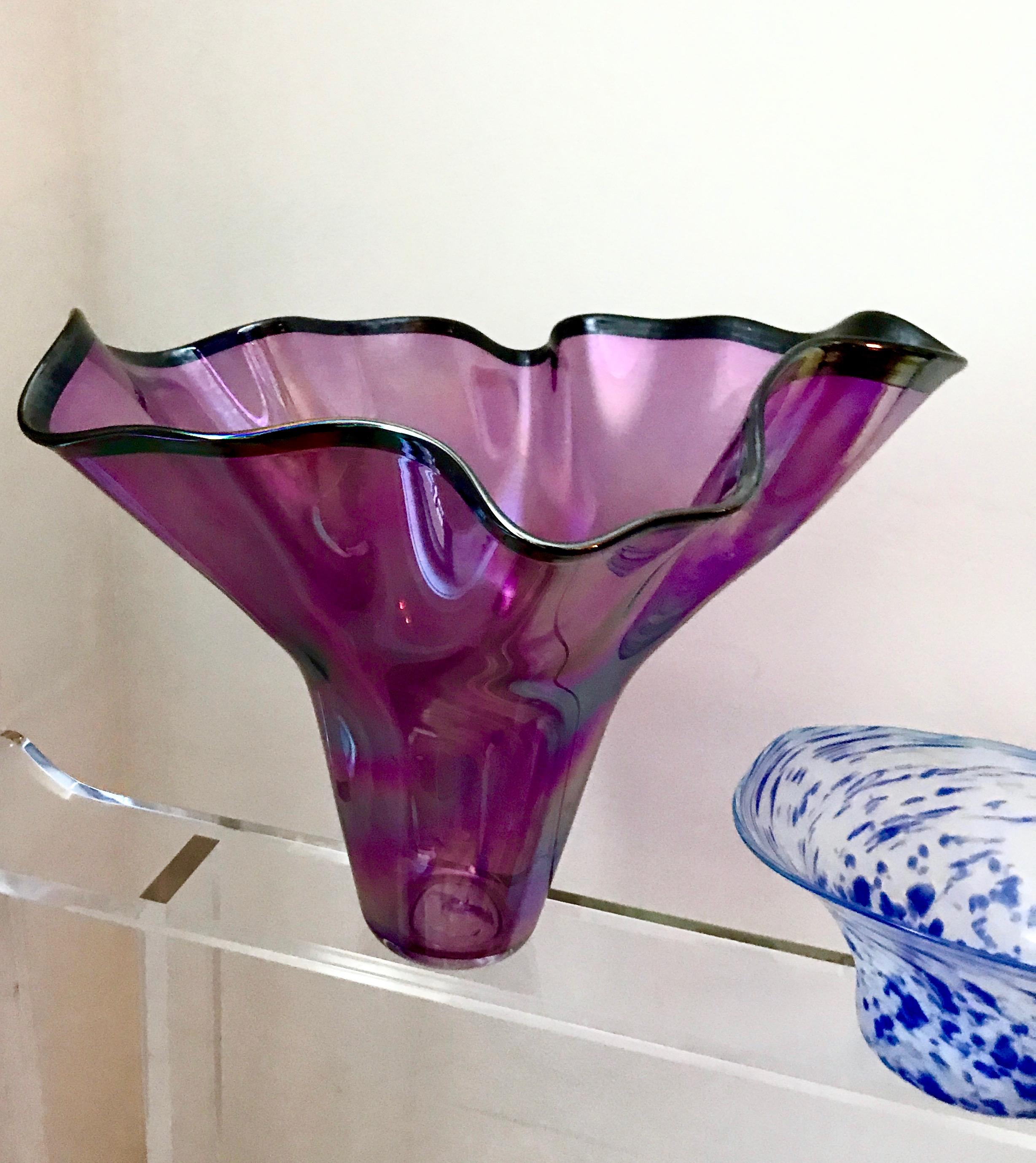 Gorgeous pair of midcentury Murano vases / vessels in the organic modern abstraction, reminiscent of Dave Chihuly. Speckled white and blue glass and iridescent violet glass. Dimensions below are approximate.