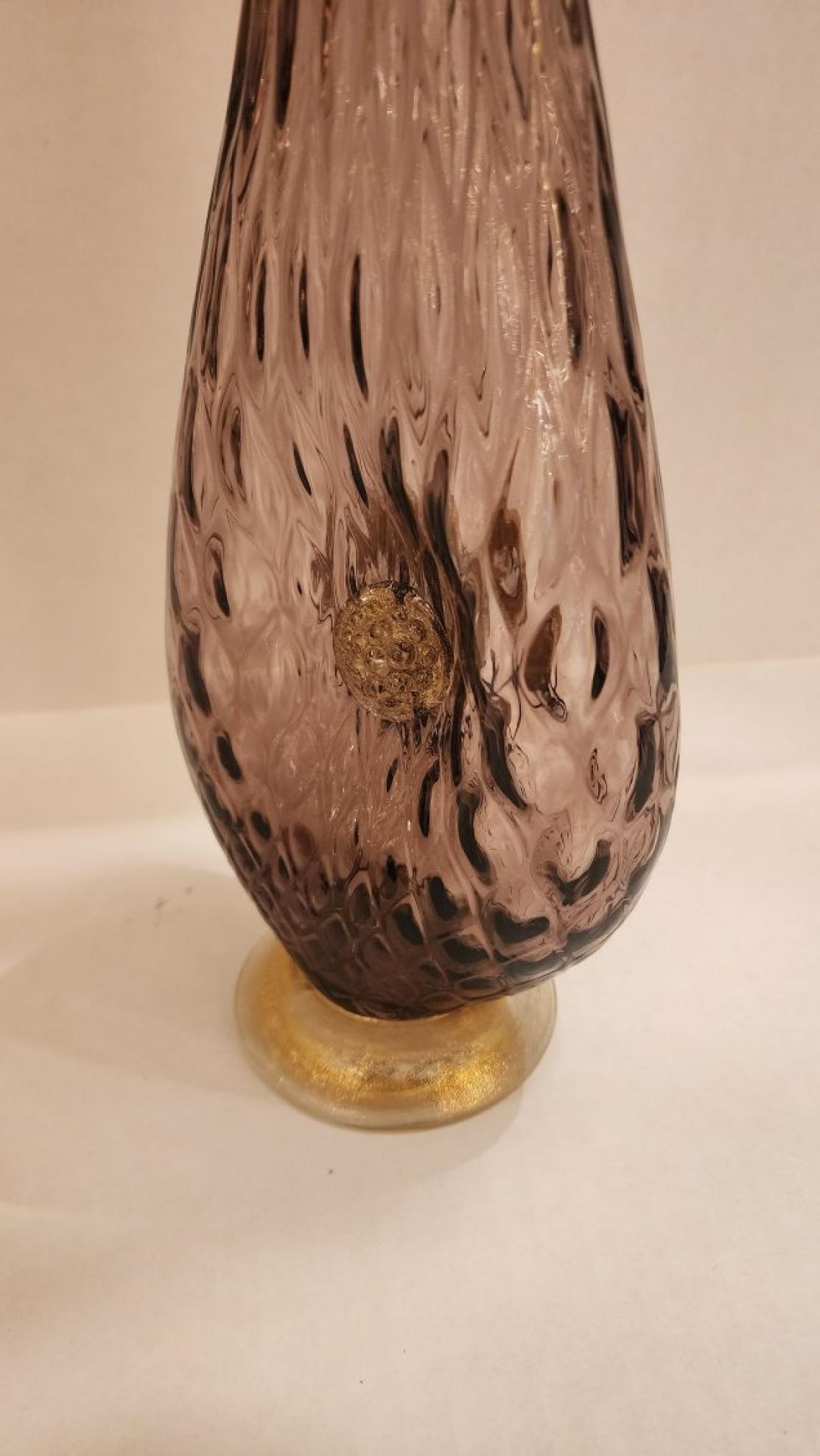 20ième siècle Carafe en verre doré et améthyste de style Murano en vente