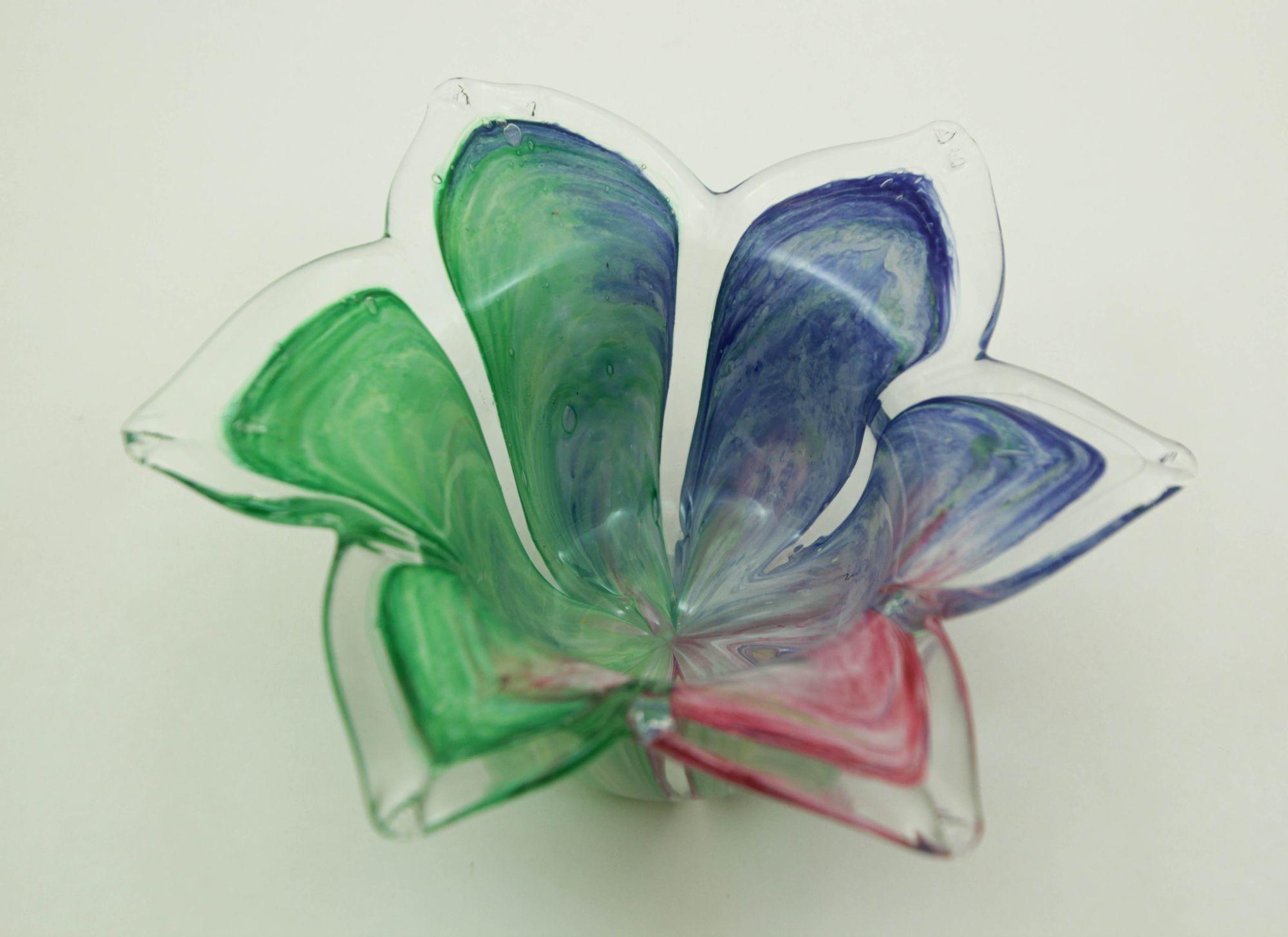 Murano Style Art Glass Lily Blume geformt Kerze Halter Briefbeschwerer Catchall im Zustand „Gut“ im Angebot in North Hollywood, CA