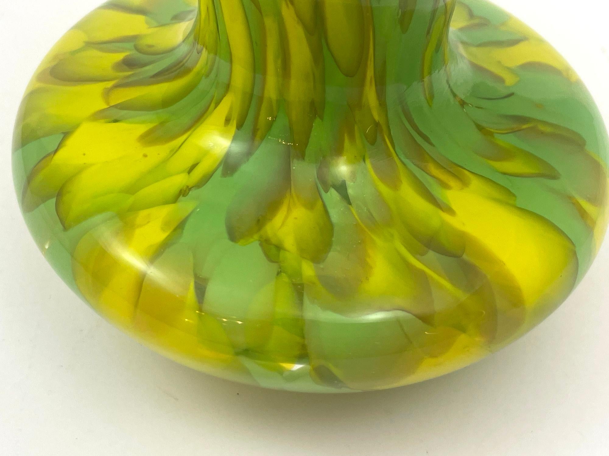 The Artful Green, un fermacarte a forma di fungo in vetro di Murano, verde e giallo, anni '80 in vendita 5
