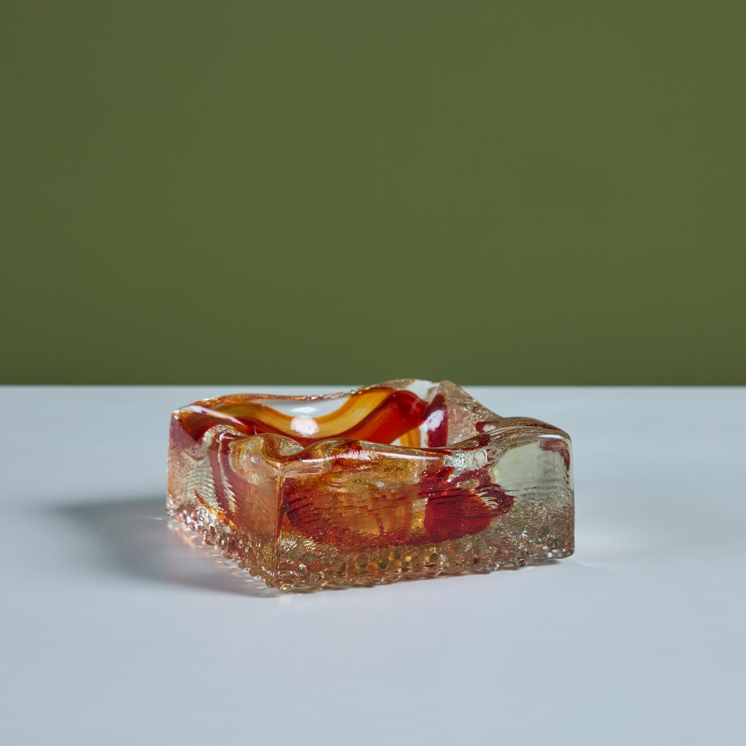 Cendrier en verre de style Murano en vente 7