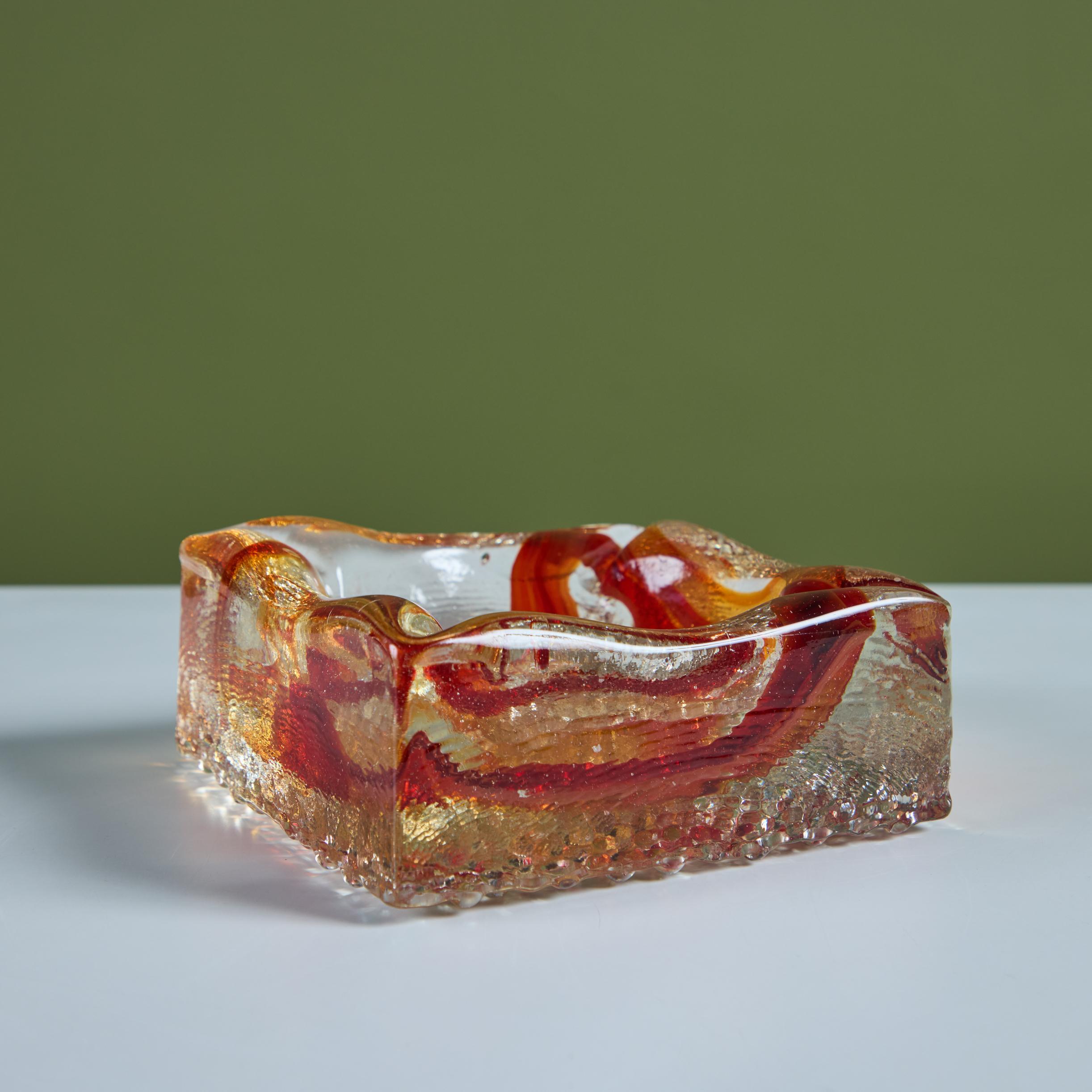 Cendrier en verre de style Murano en vente 8