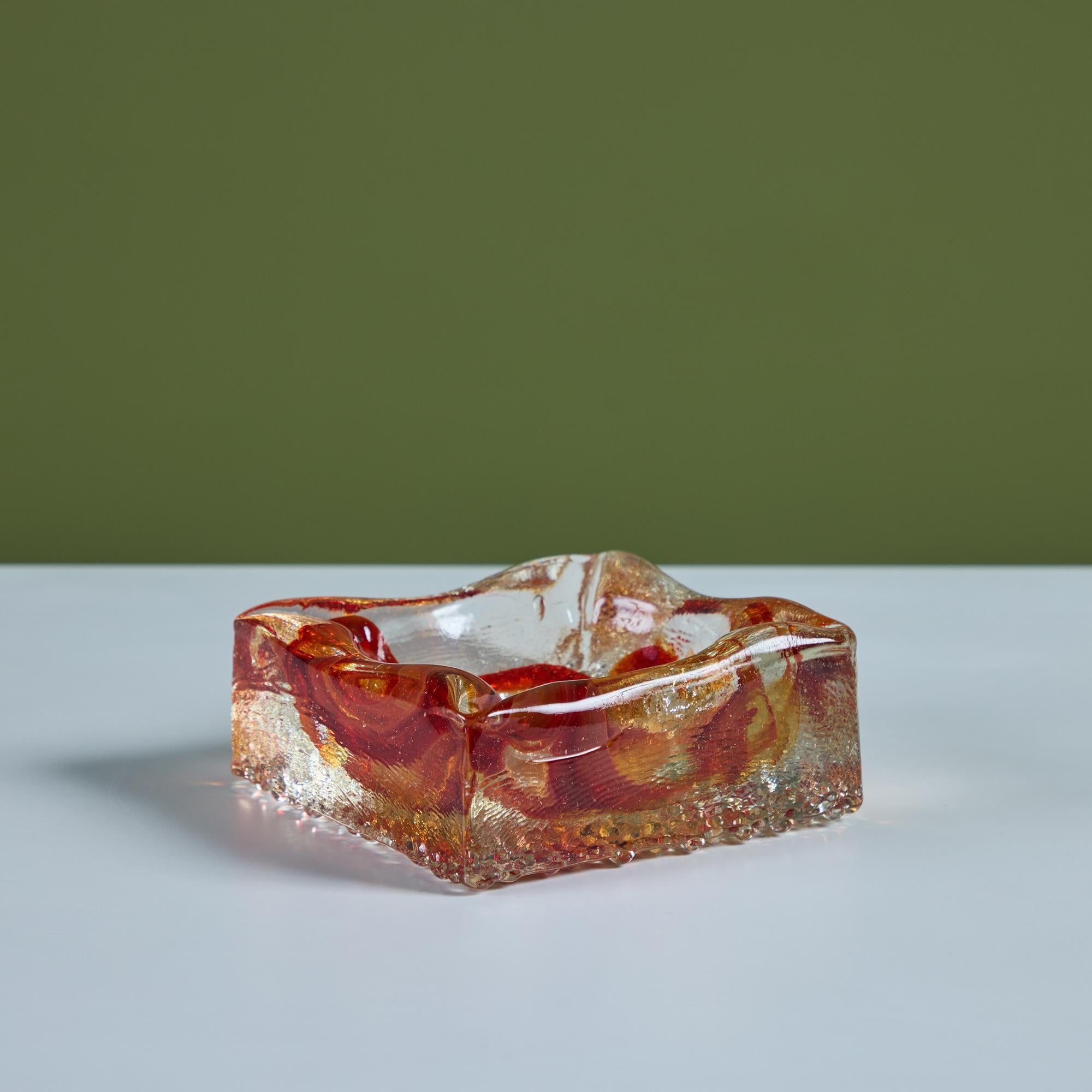 20ième siècle Cendrier en verre de style Murano en vente