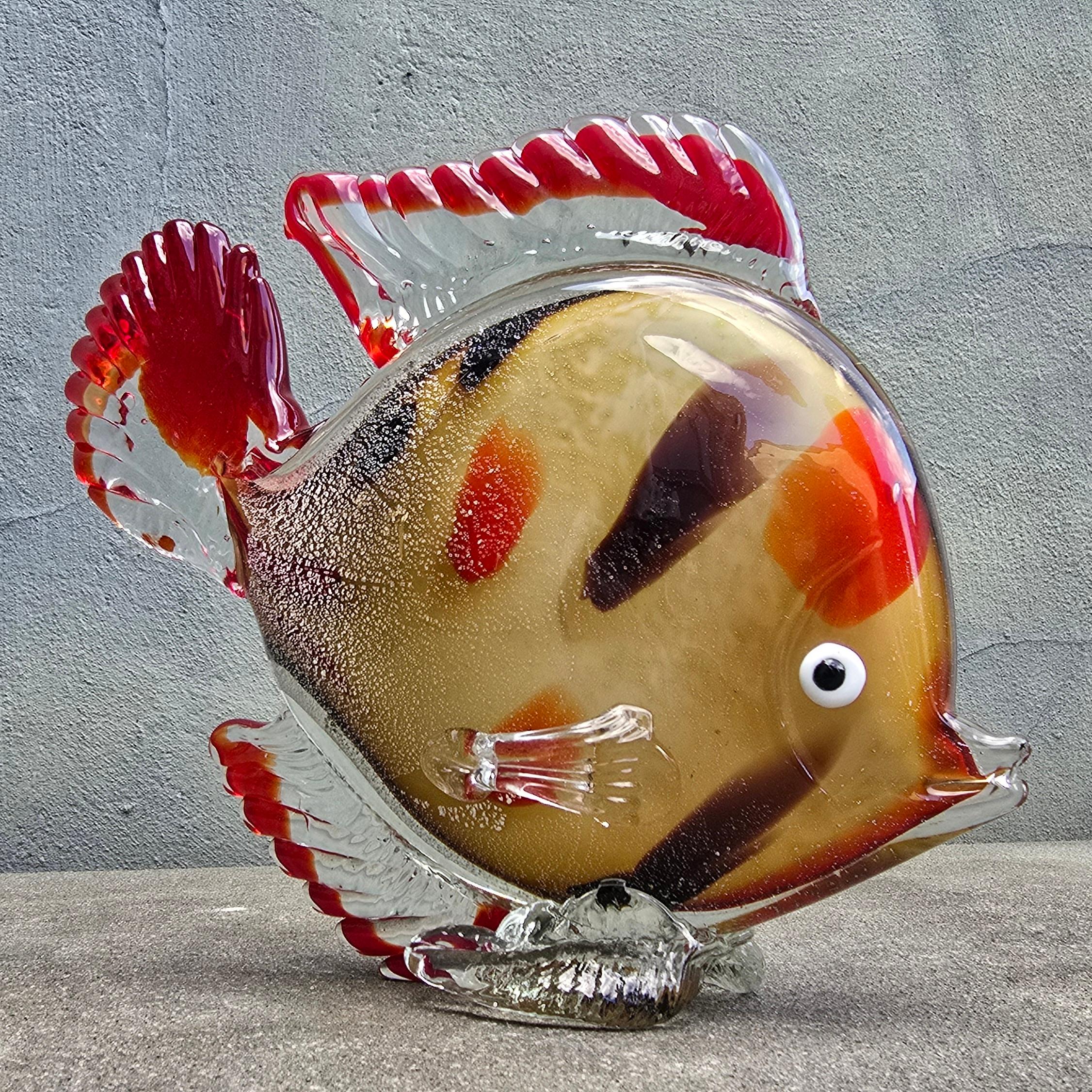 Murano-Stil mundgeblasene Kunstglas-Fisch-Skulptur (Moderne der Mitte des Jahrhunderts) im Angebot