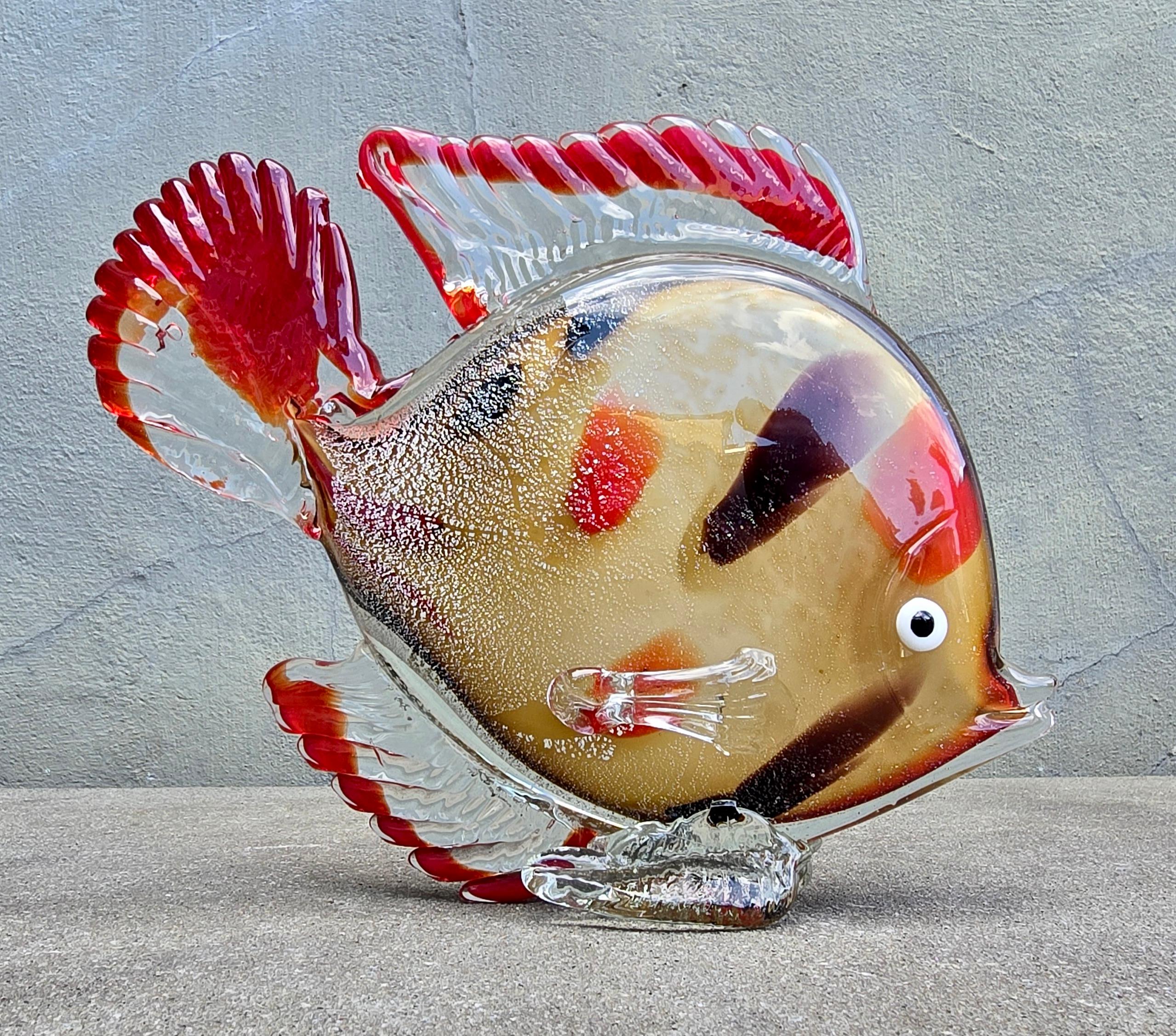 Murano-Stil mundgeblasene Kunstglas-Fisch-Skulptur im Zustand „Gut“ im Angebot in Antwerp, BE