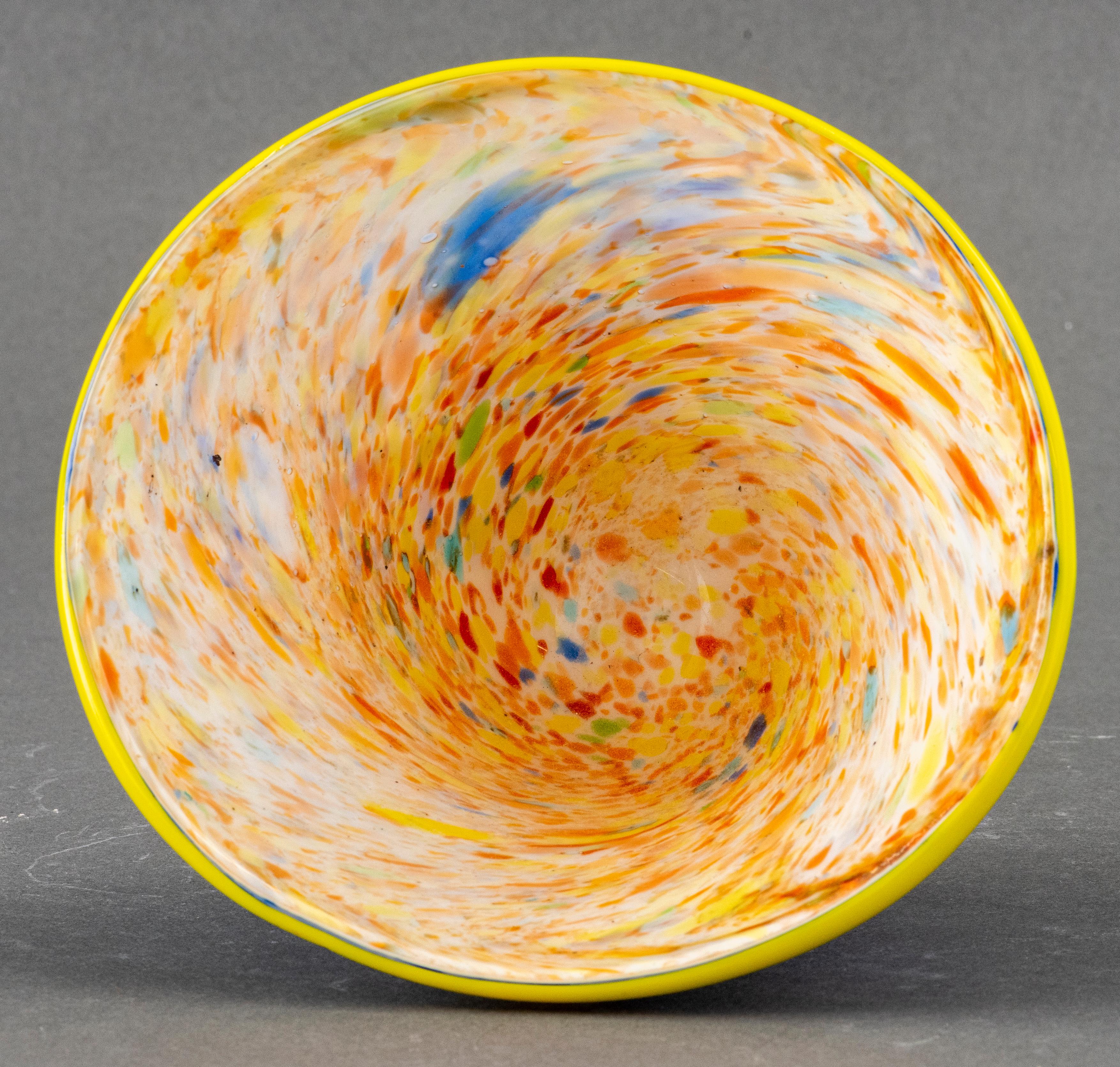 Murano Style Hand-Blown Decorative Glass Bowl In Good Condition For Sale In New York, NY