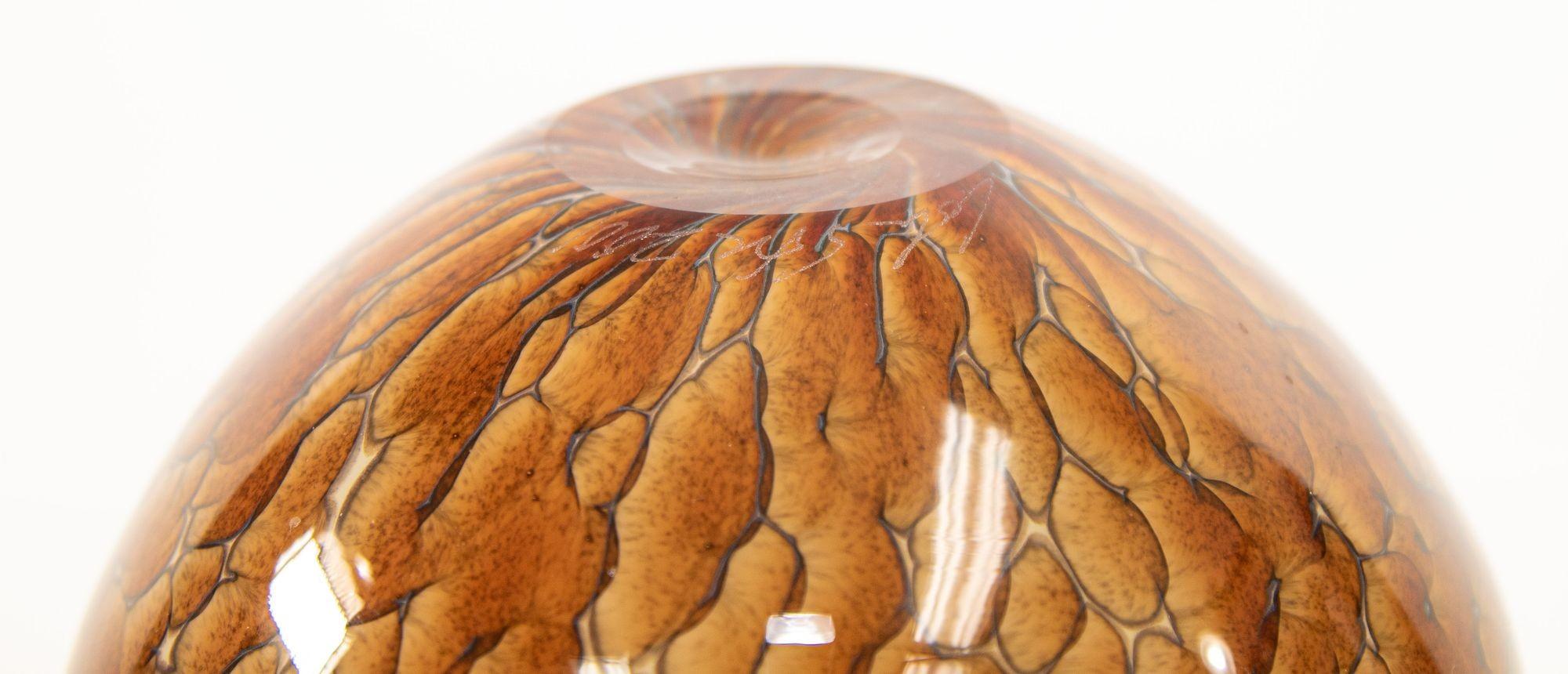 Murano Style Leopard Tortoise Brown and Beige Signed Art Glass Large Vase For Sale 2