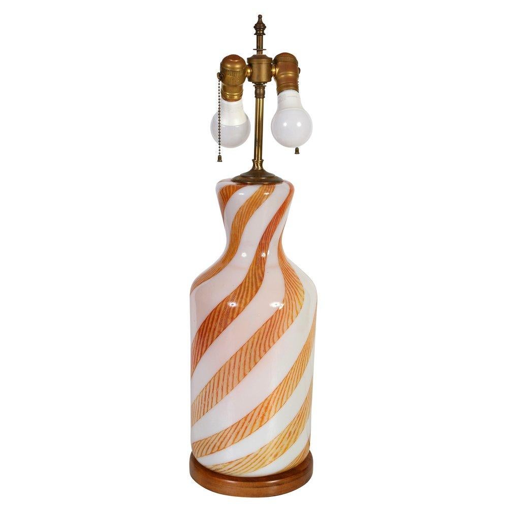Murano Style Ochre and White Swirl Lamp In Good Condition For Sale In Locust Valley, NY