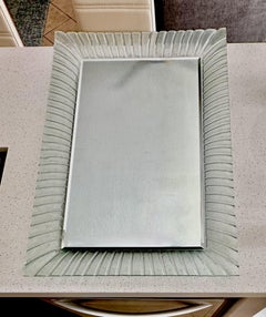 Specchio da parete con cornice in vetro modellato rettangolare ondulato in stile Murano