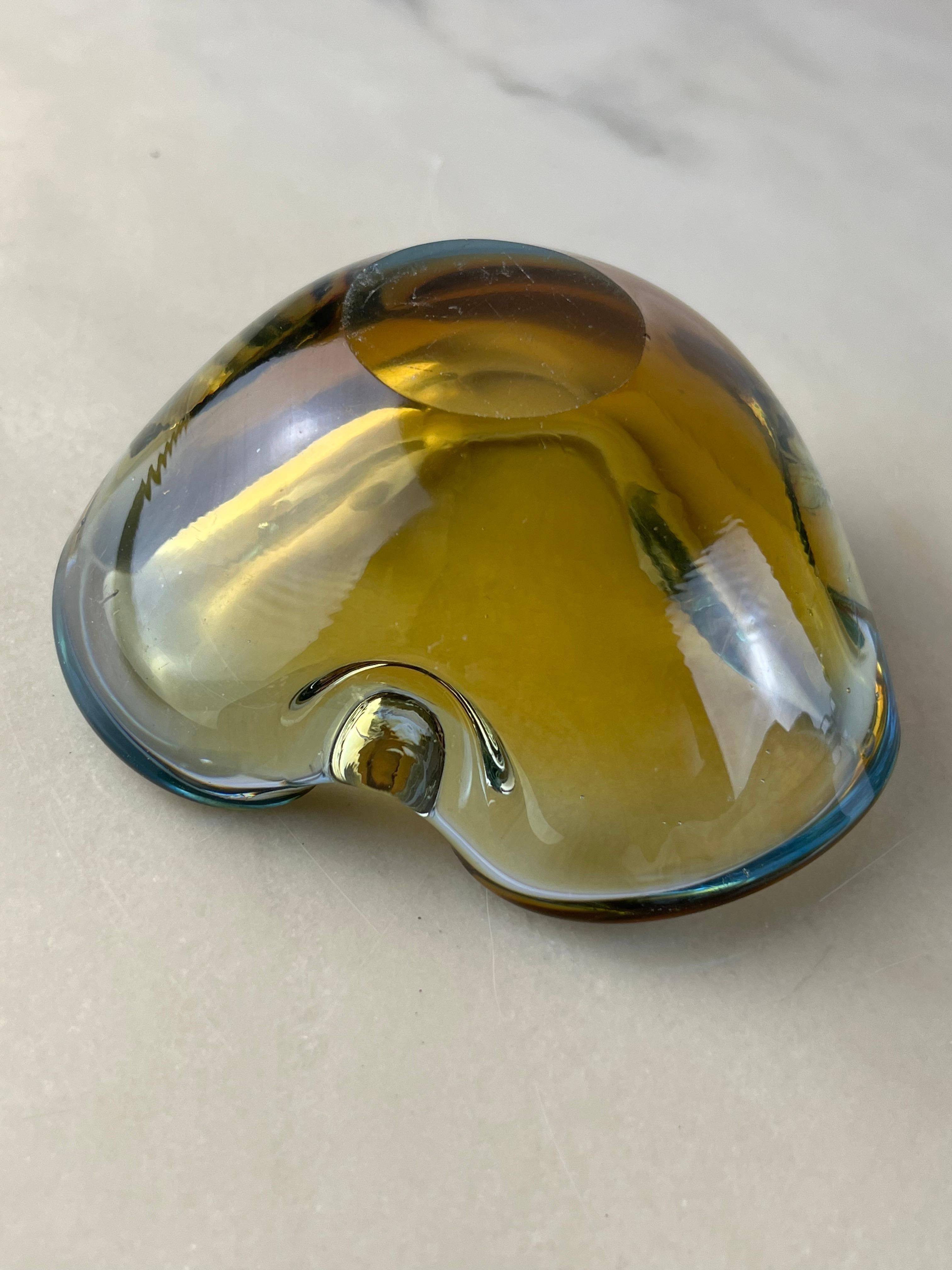 Murano Submerged Glass Ashtray, Italy, 1960s In Good Condition For Sale In Palermo, IT