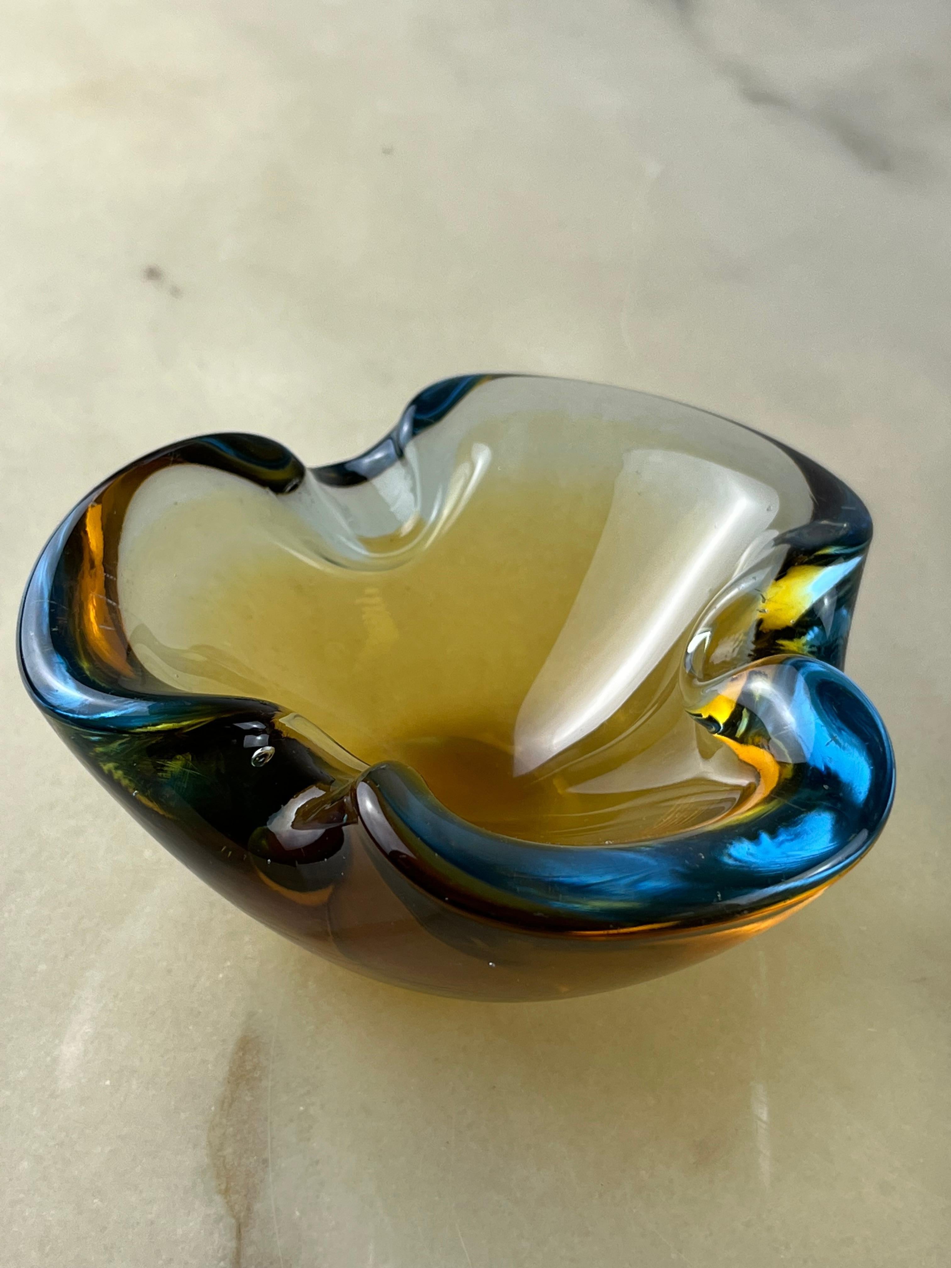 Murano Submerged Glass Ashtray, Italy, 1960s For Sale 1