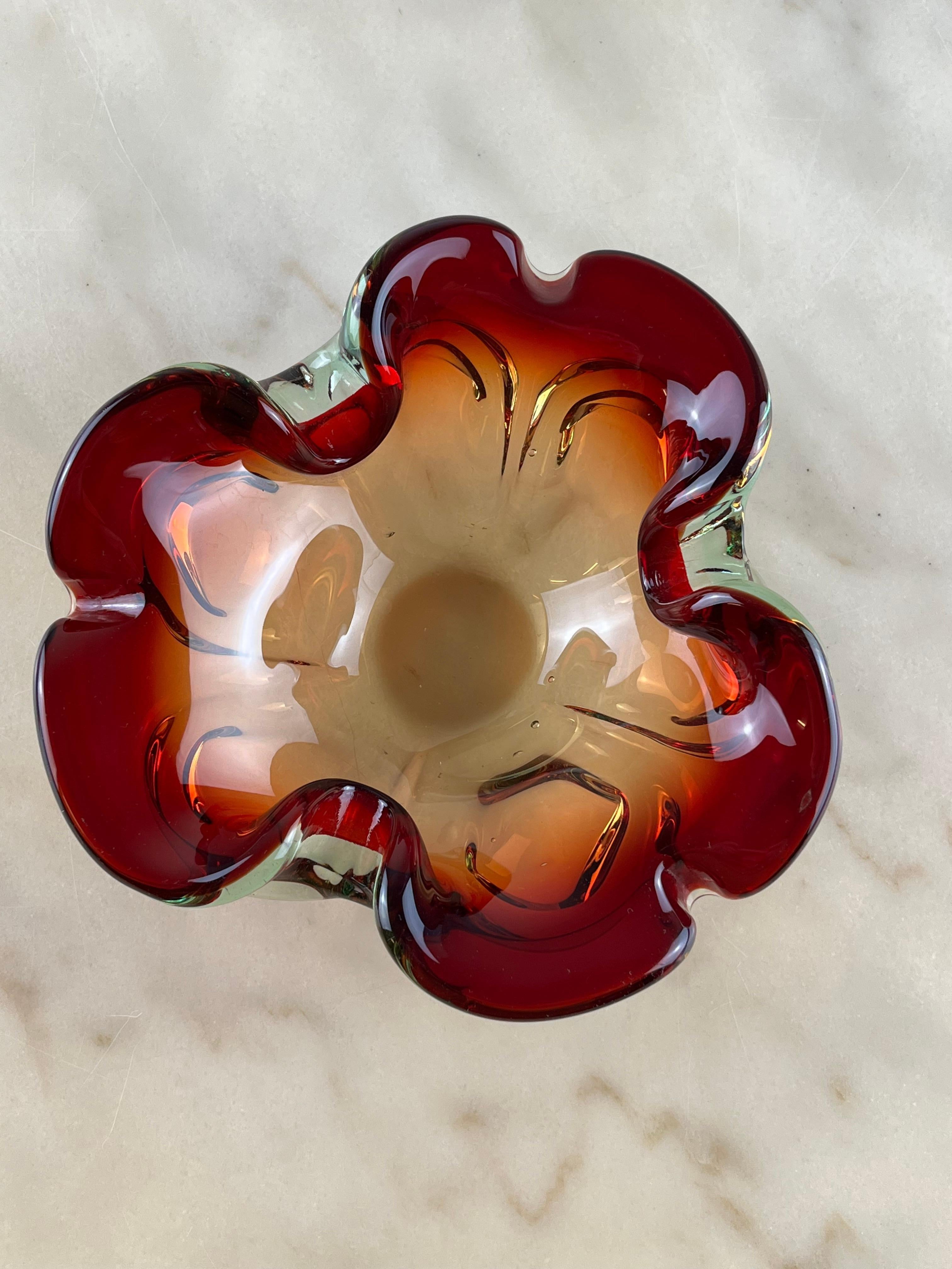 Murano Submerged Glass Ashtray/Valet Tray, Italy, 1960s In Good Condition For Sale In Palermo, IT