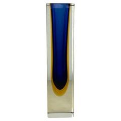 Vase en verre submergé de Murano de 30 cm de haut, attribué à Flavio Poli, Italie, 1970