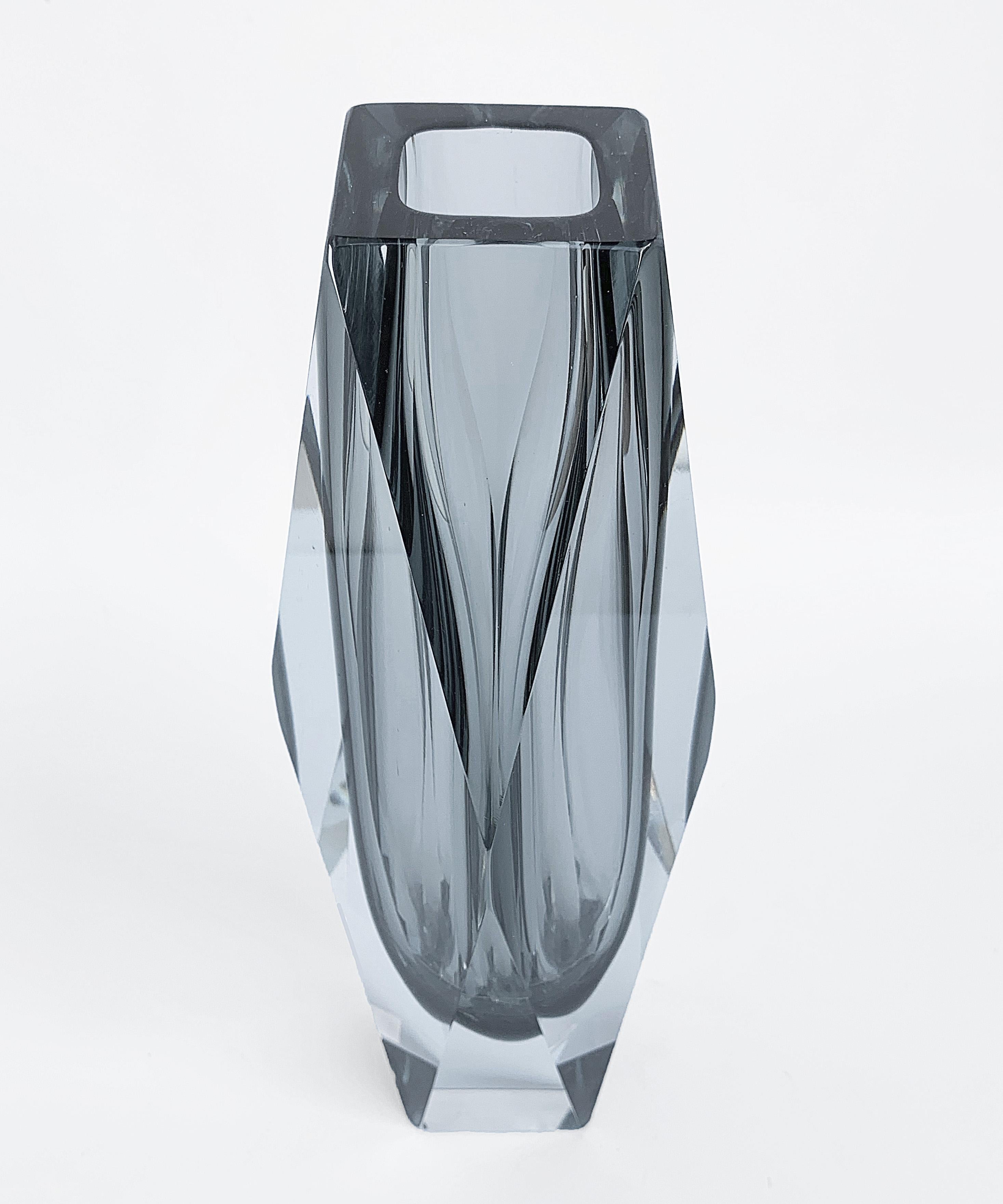 Murano, Submerged Glass Vase, Colour Smoky Gray, Mandruzzato Italy, 1960s For Sale 9