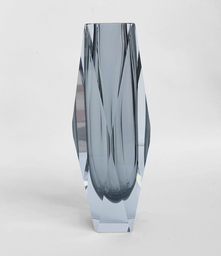 Murano, Submerged Glass Vase, Colour Smoky Gray, Mandruzzato Italy, 1960s For Sale 10