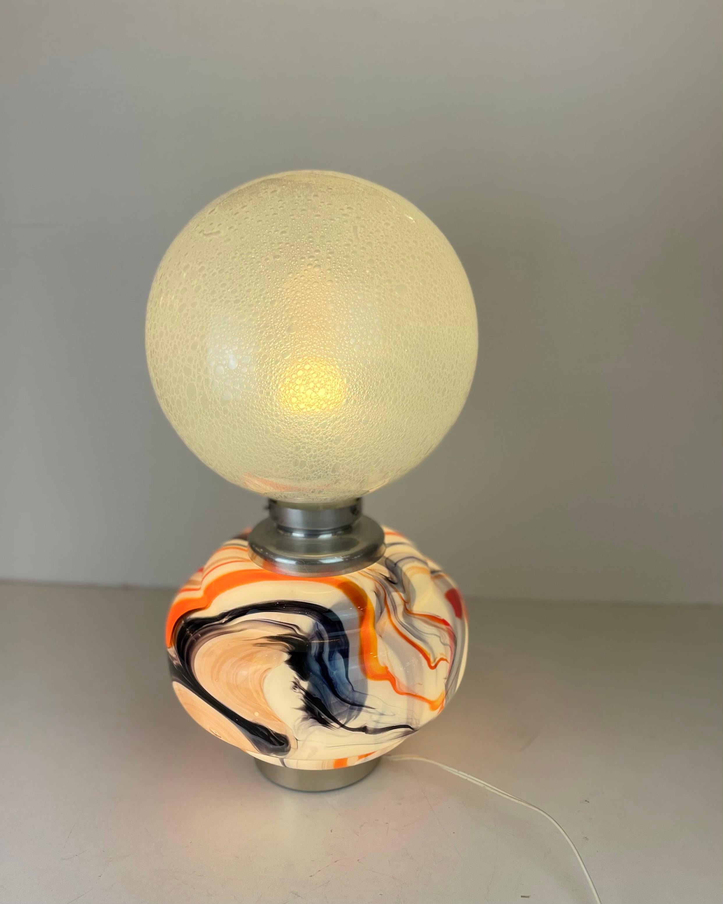 Lámpara de mesa de Murano, años 60 Era espacial en venta