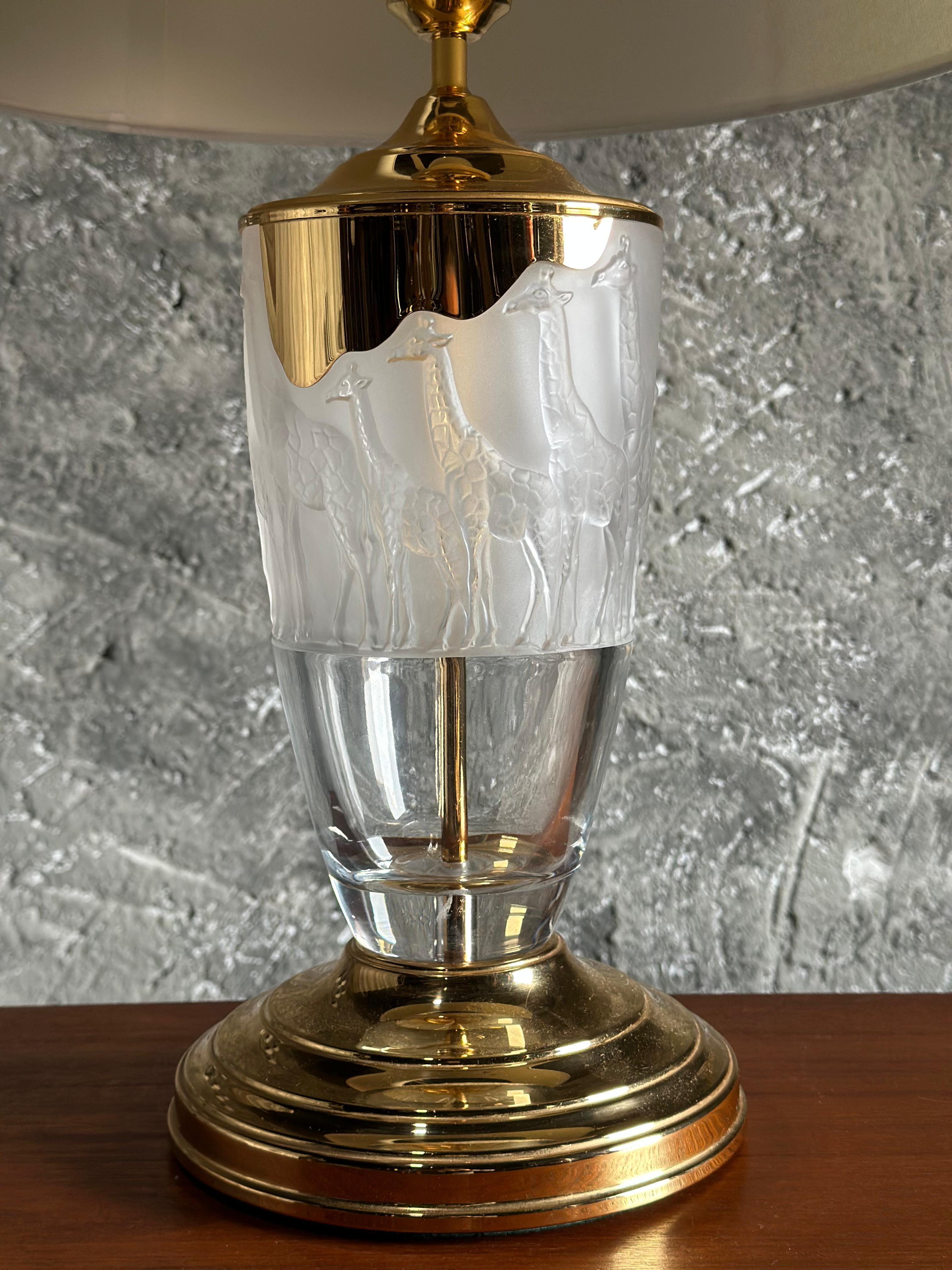 Verre d'art Lampe de table Murano, animal d'Afrique, laiton et verre. Italie années 1960 en vente