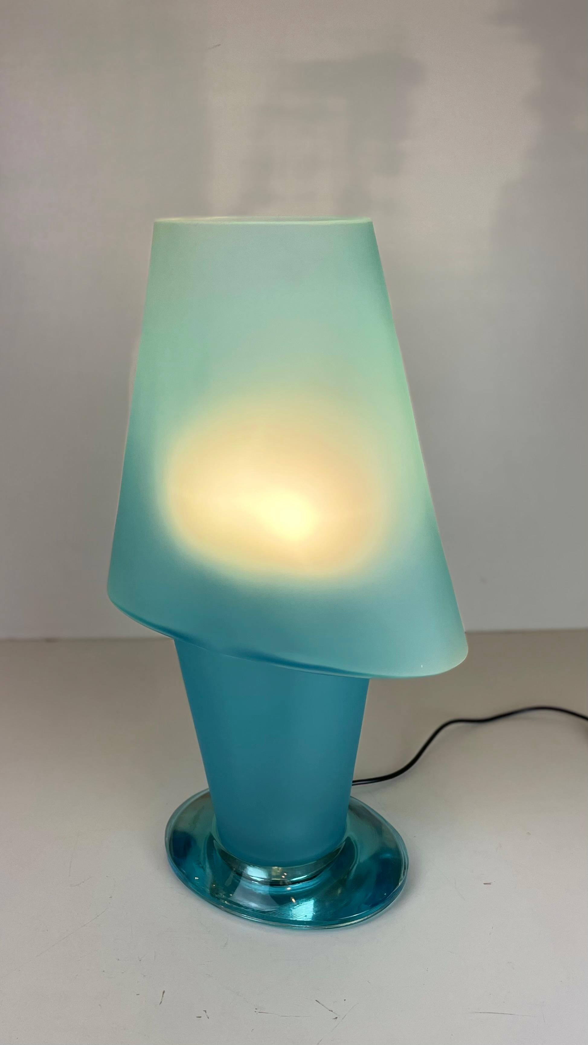 Lampe de table Murano attribuée à Mazzega, dans le style de D. A Style, années 1990 en vente 3