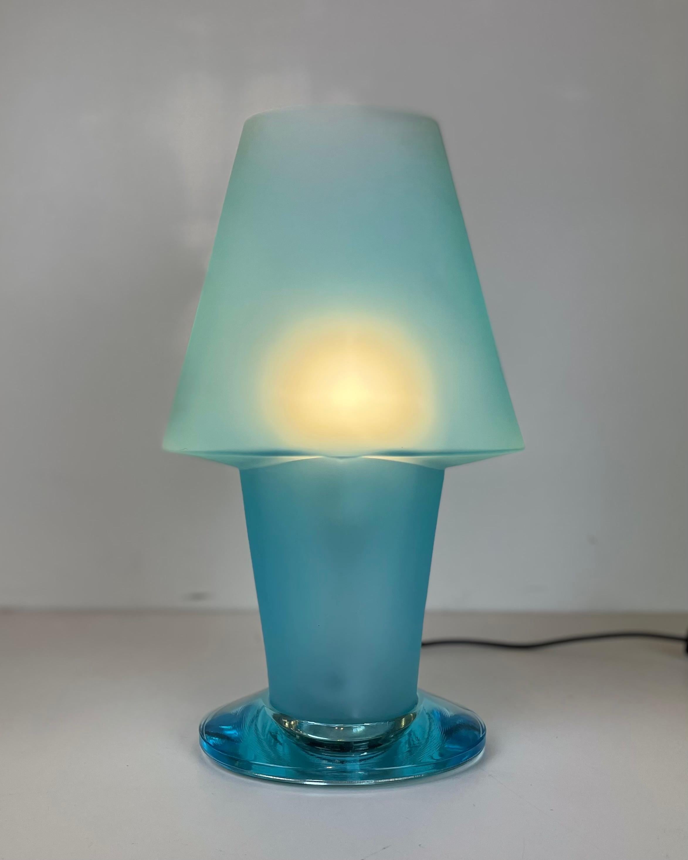Lampe de table Murano attribuée à Mazzega, dans le style de D. A Style, années 1990 en vente 3