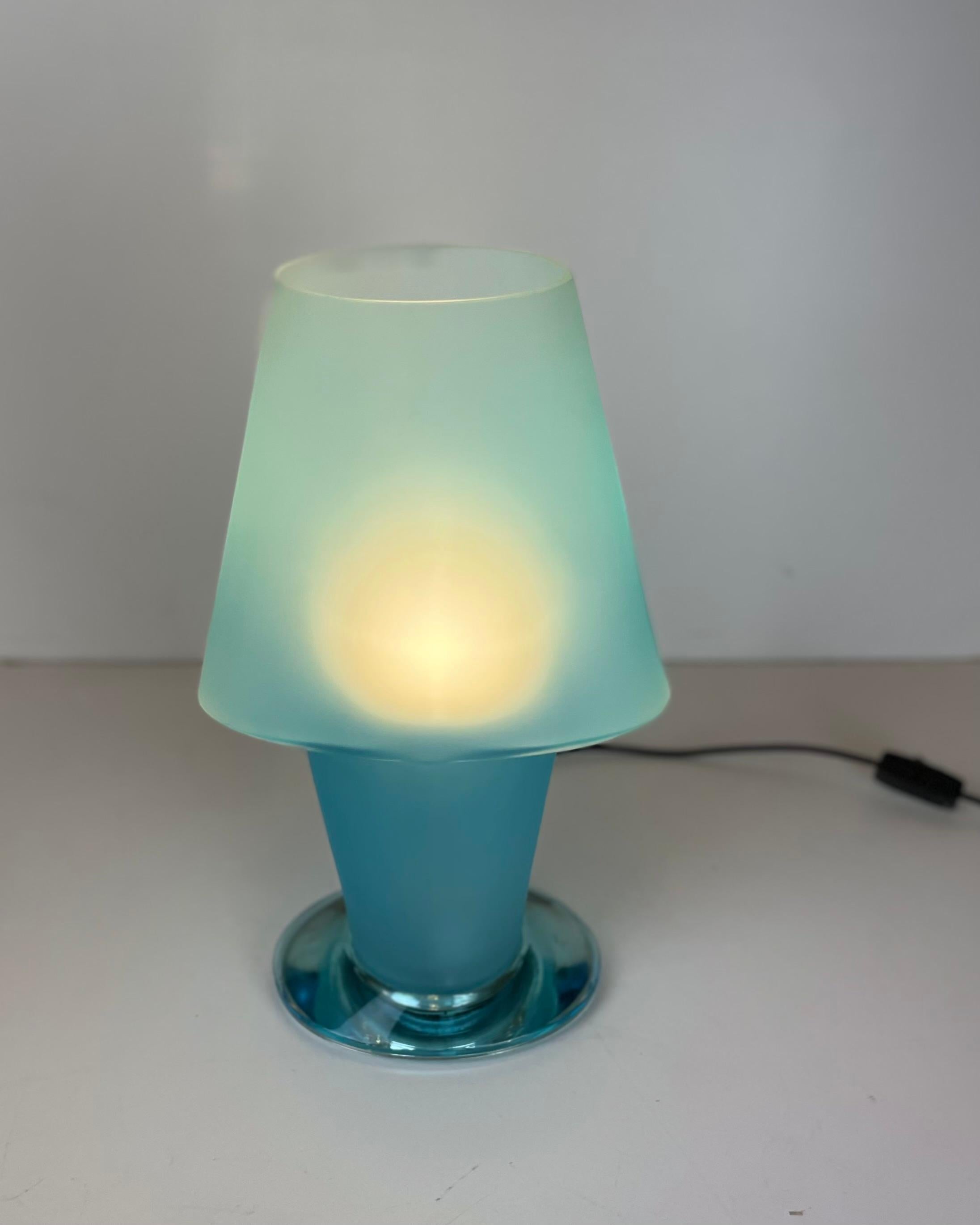 Lampe de table Murano attribuée à Mazzega, dans le style de D. A Style, années 1990 en vente 4