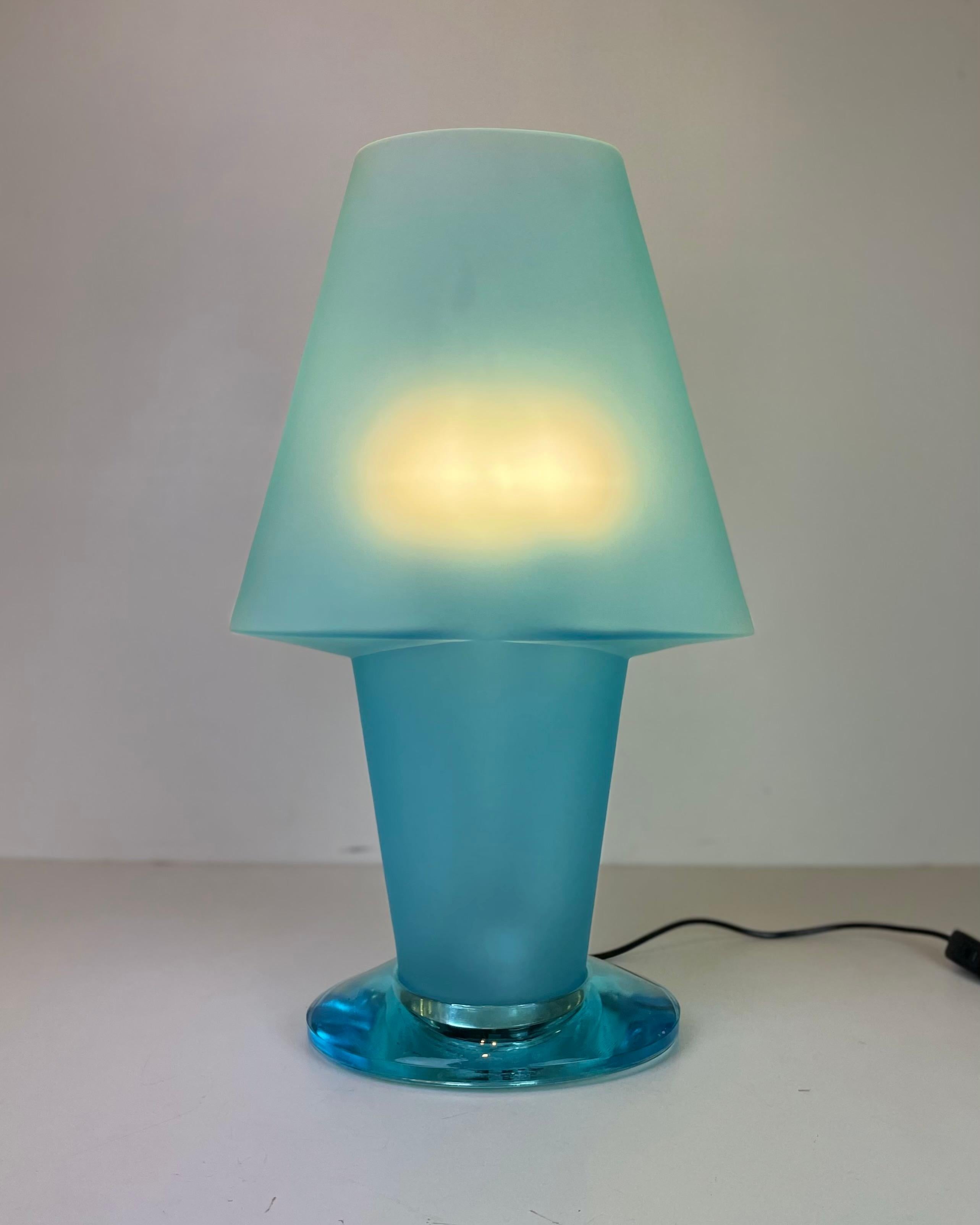 Postmoderne Lampe de table Murano attribuée à Mazzega, dans le style de D. A Style, années 1990 en vente
