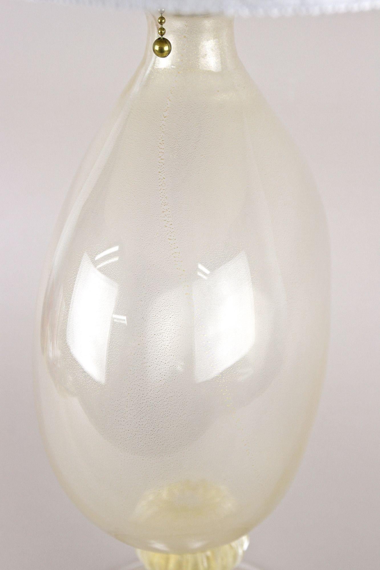 Lampada da tavolo di Murano di Barovier & Tosso con scaglie d'oro 24K, Italia 1960 in vendita 3