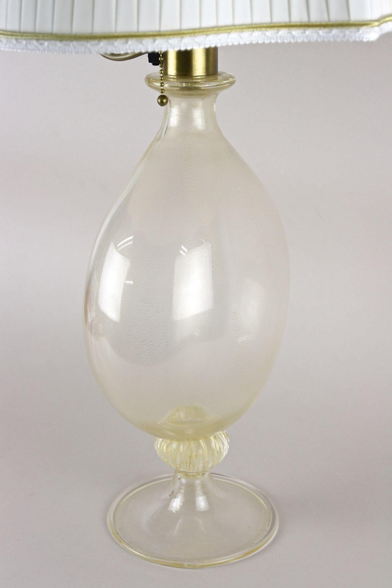 Lampada da tavolo di Murano di Barovier & Tosso con scaglie d'oro 24K, Italia 1960 in vendita 6