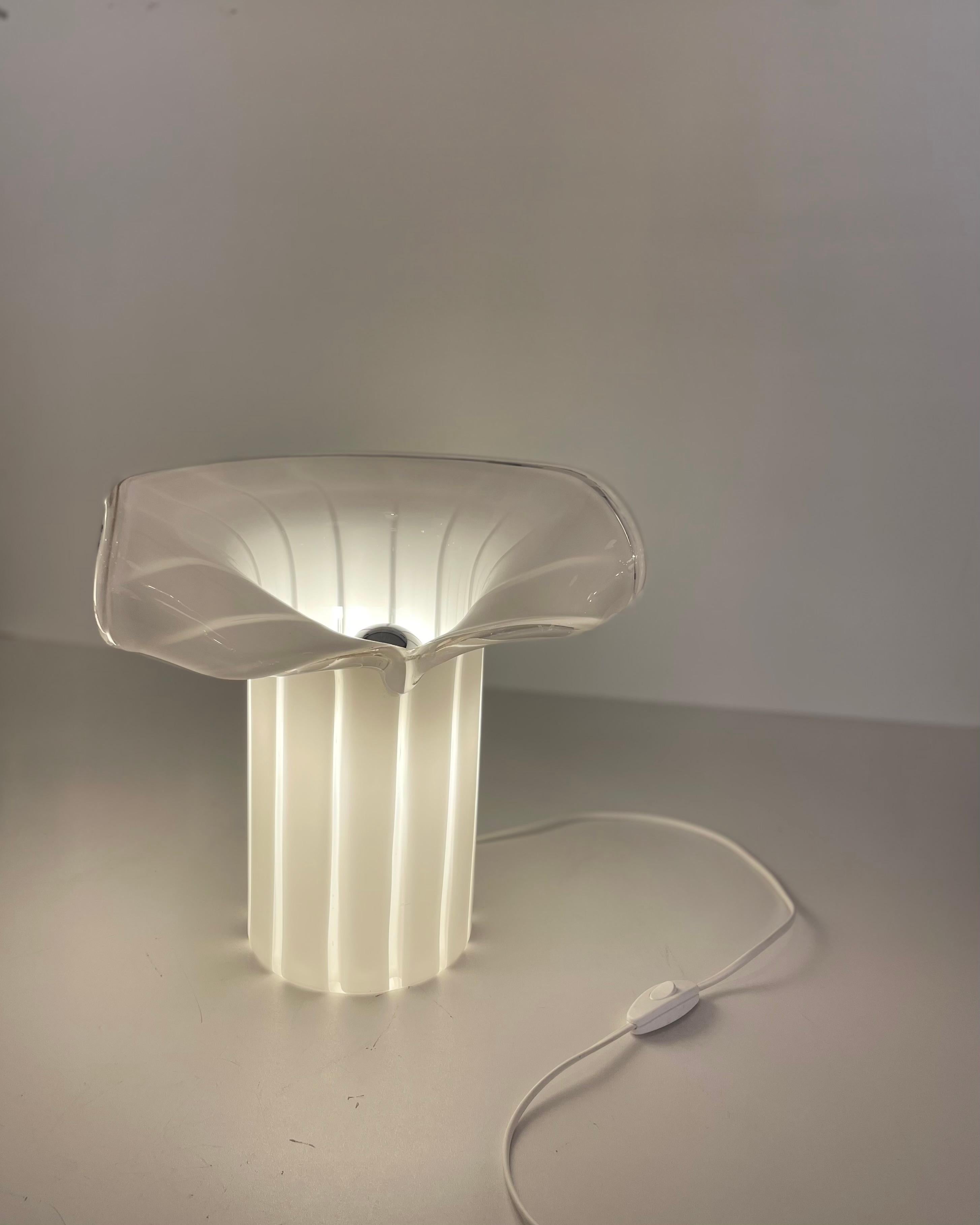 Murano Table Lamp in the style of Vistosi, 1970s For Sale 11