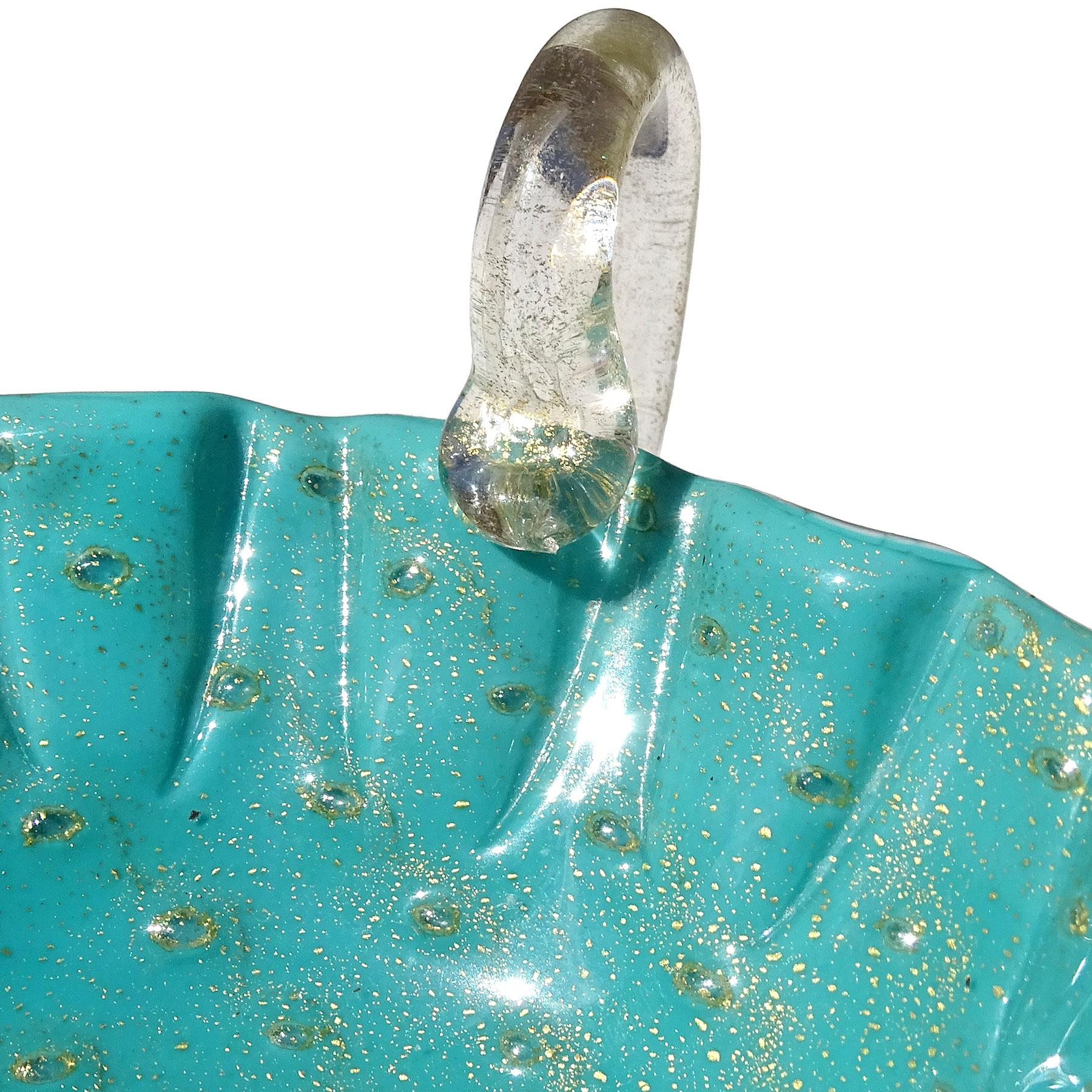 Italienische Schale mit gerafftem Rand aus Murano-Kunstglas in Teal mit Goldflecken und Blasenform und Griff (20. Jahrhundert) im Angebot