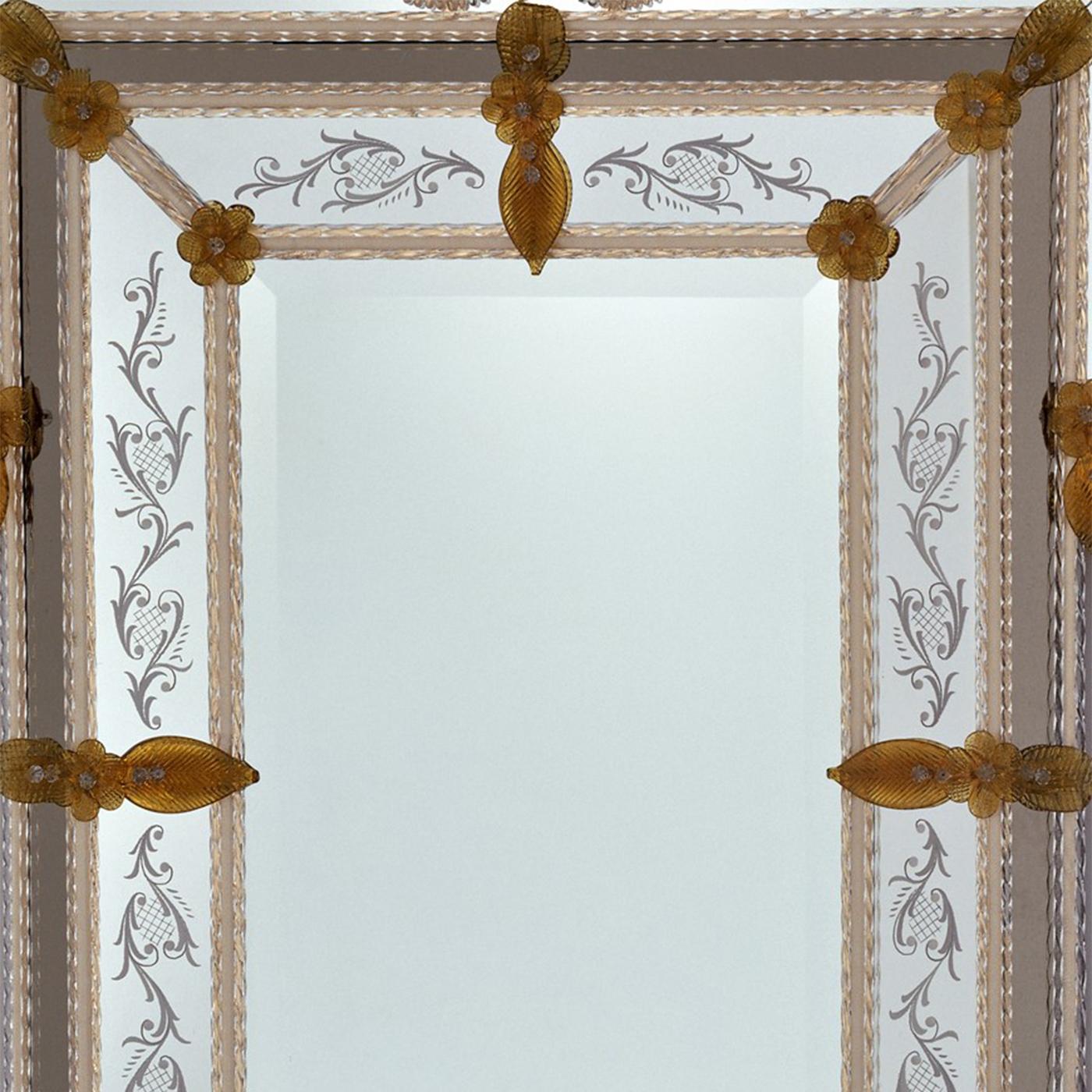 Contemporary Murano Toronto Glass Wall Mirror by Fratelli Tosi For Sale