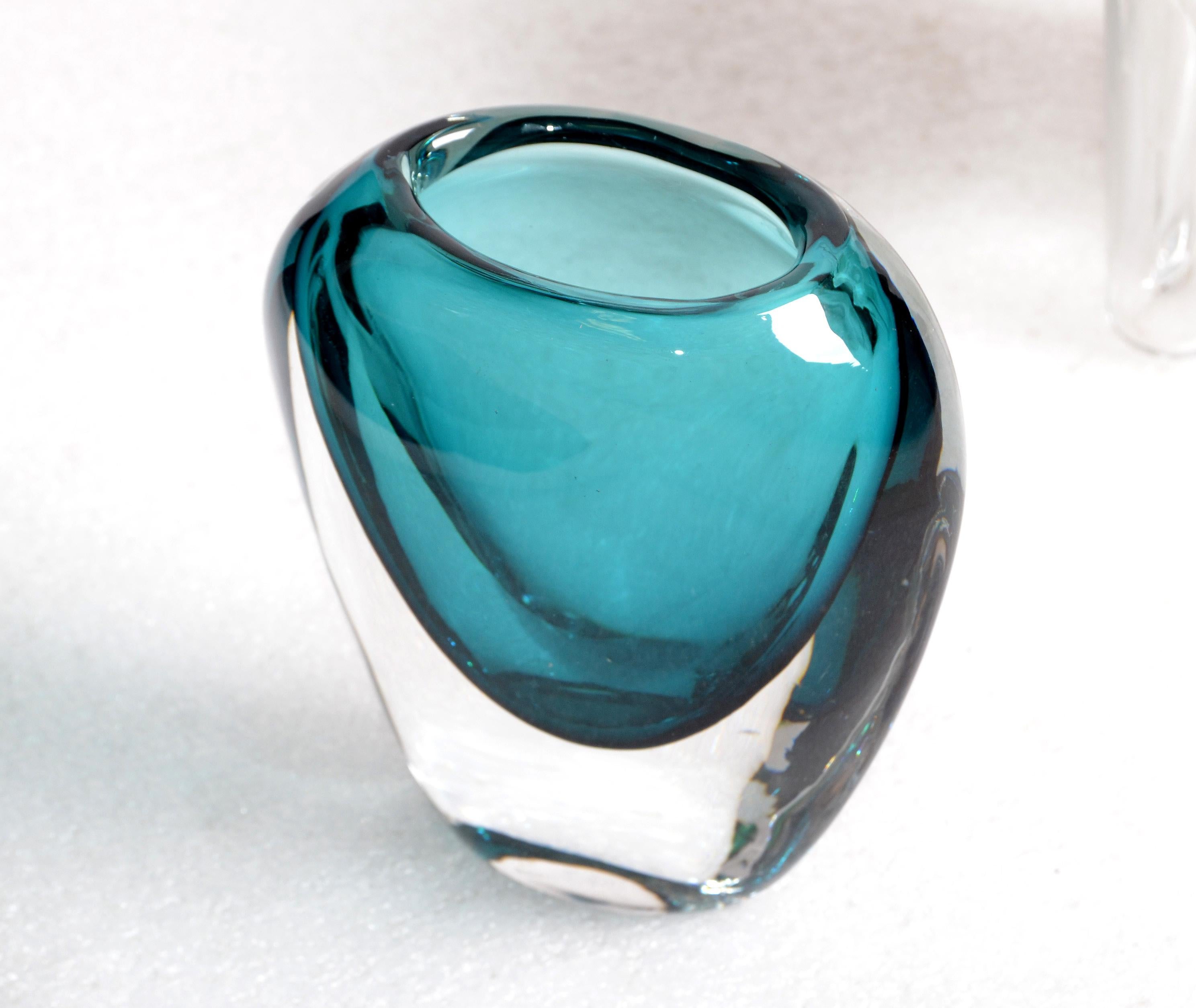 Murano Turquoise Blue & Clear Blown Art Glass Vase Mid-Century Modern Italy 5