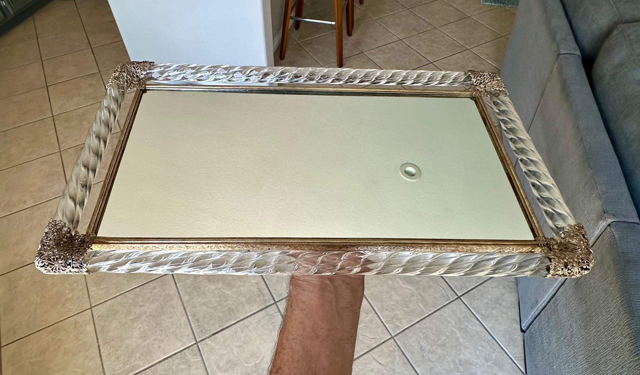 Plateau de toilette en verre à corde torsadée de Murano Bon état - En vente à Palm Springs, CA