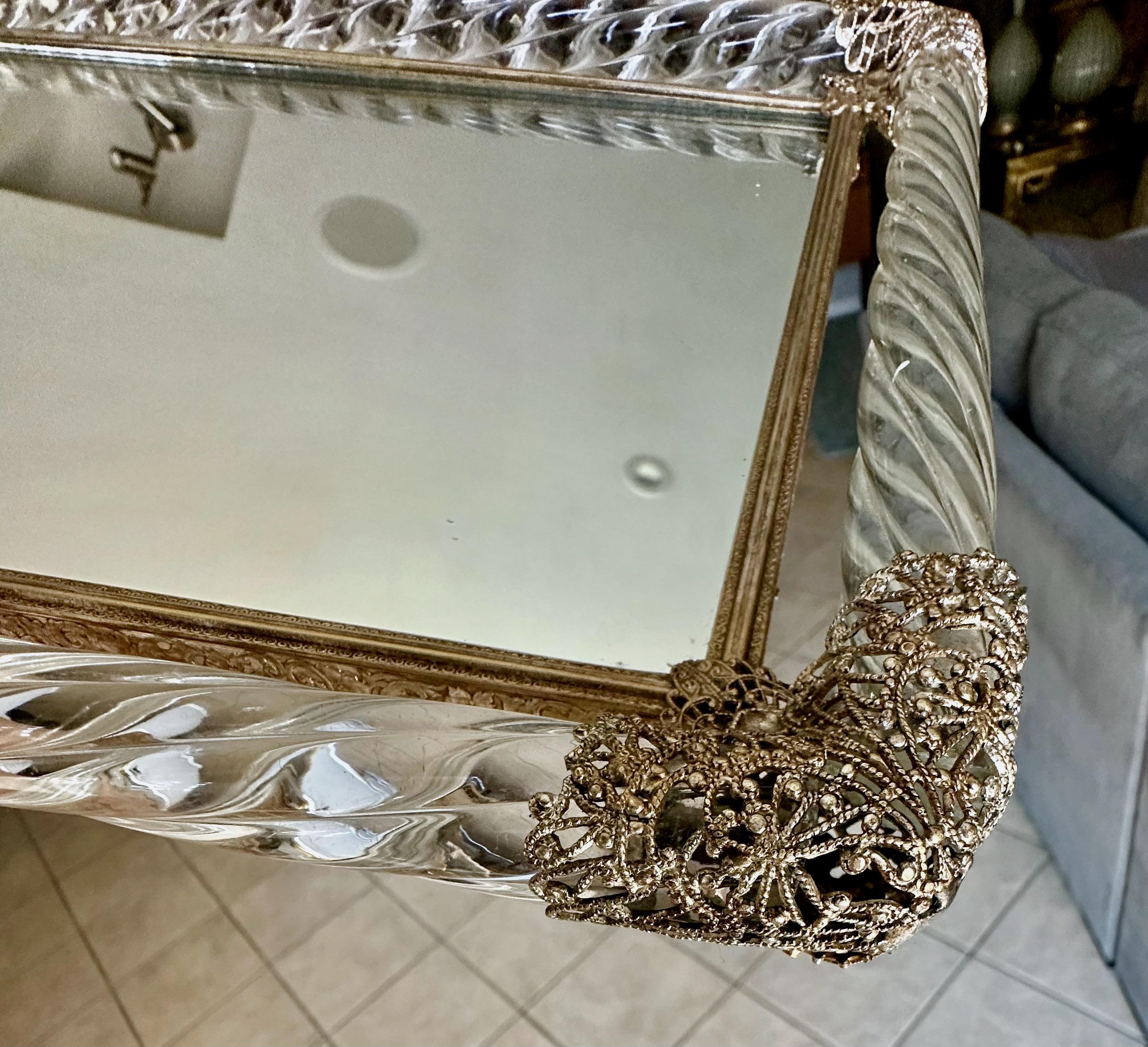 Plateau de toilette en verre à corde torsadée de Murano en vente 2