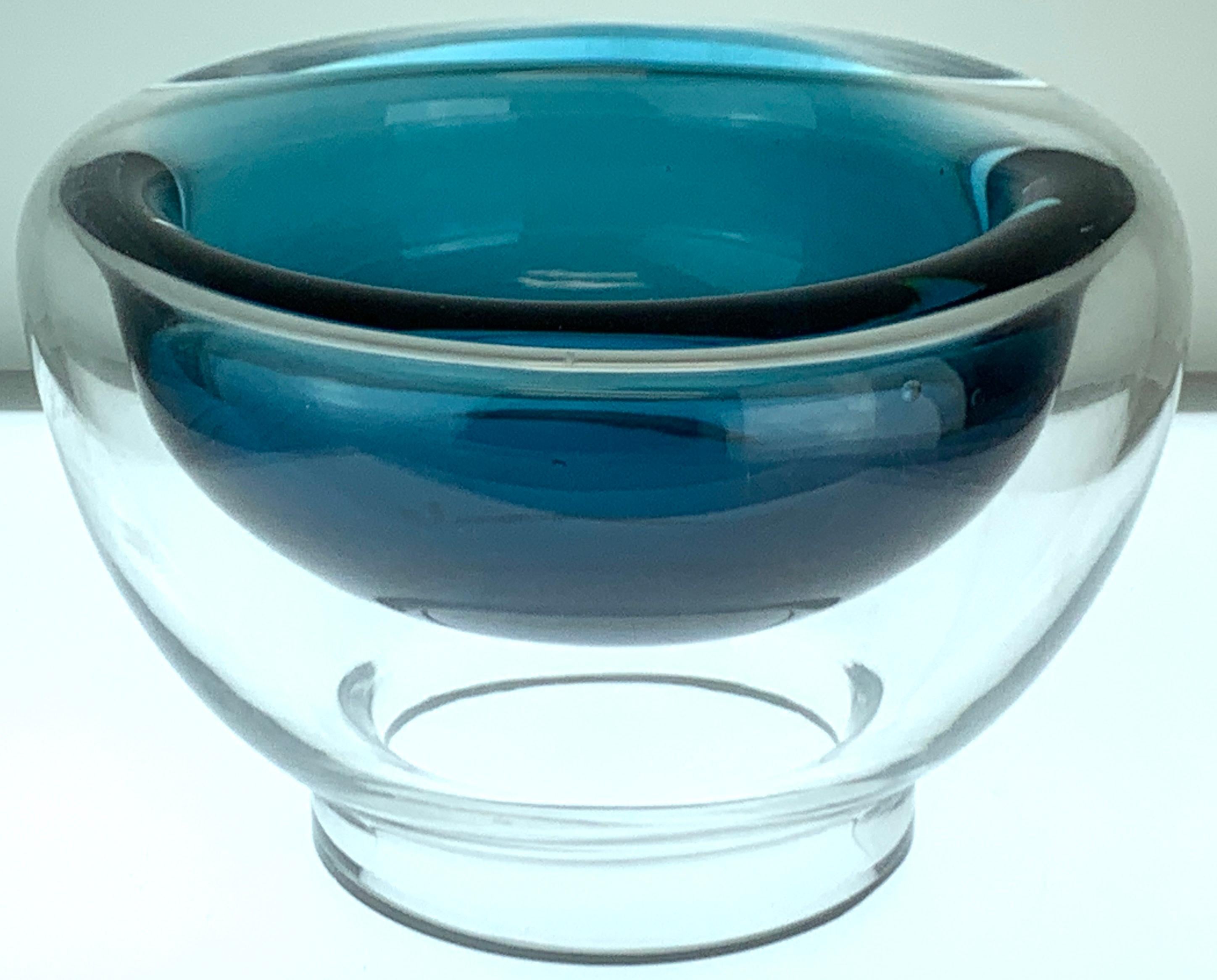 Murano two color bowl smaller, in the style of Charles Pfister for Knoll, double wall shadowed bowl or vase.
Measures 6-inches in diameter with 4.5-inch internal diameter, stands 5-inches high.

 